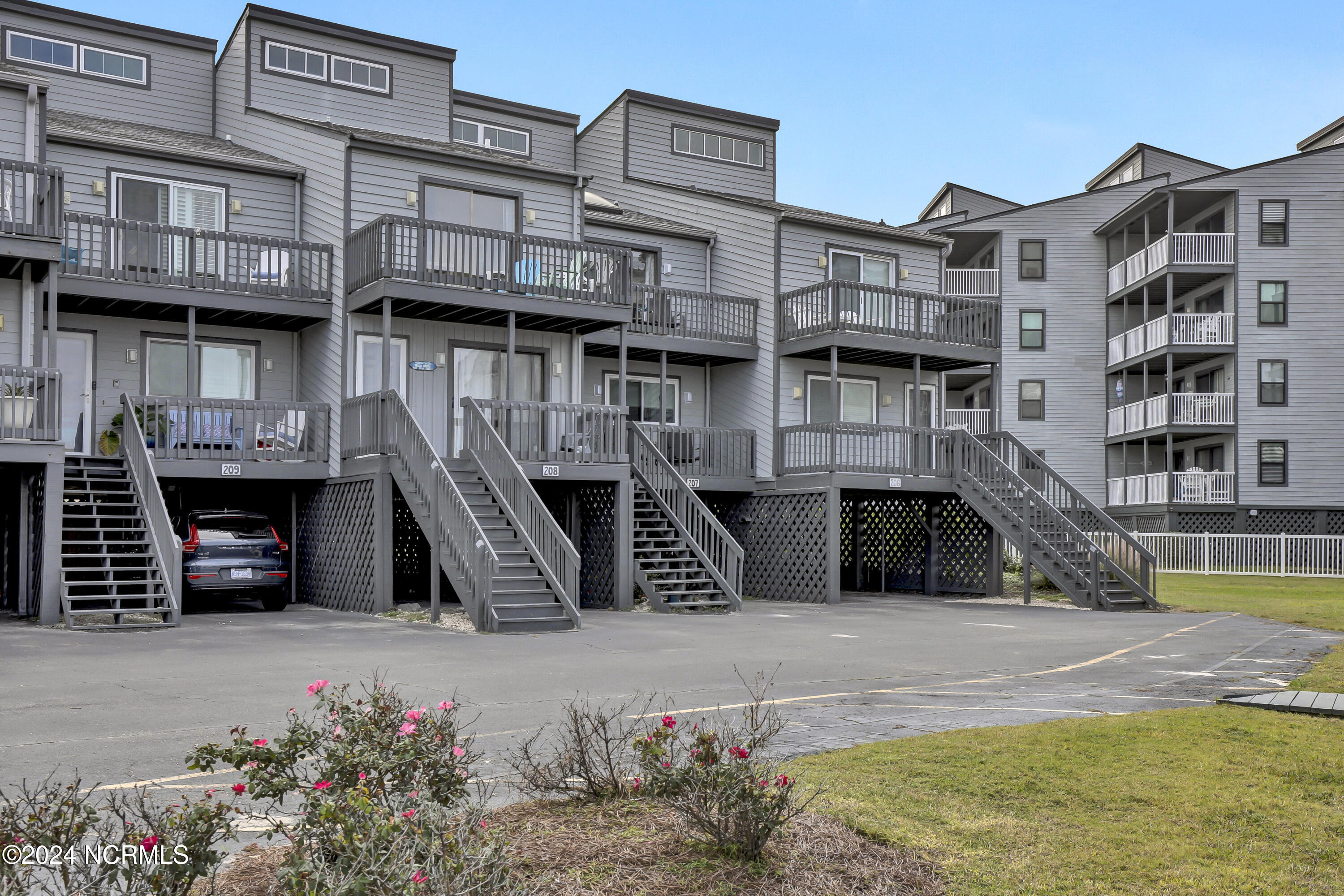 Homes for sale in North Topsail Beach, NC | 1928 New River Inlet Rd #207, North Topsail Beach, NC 28460 | MLS# 100473686