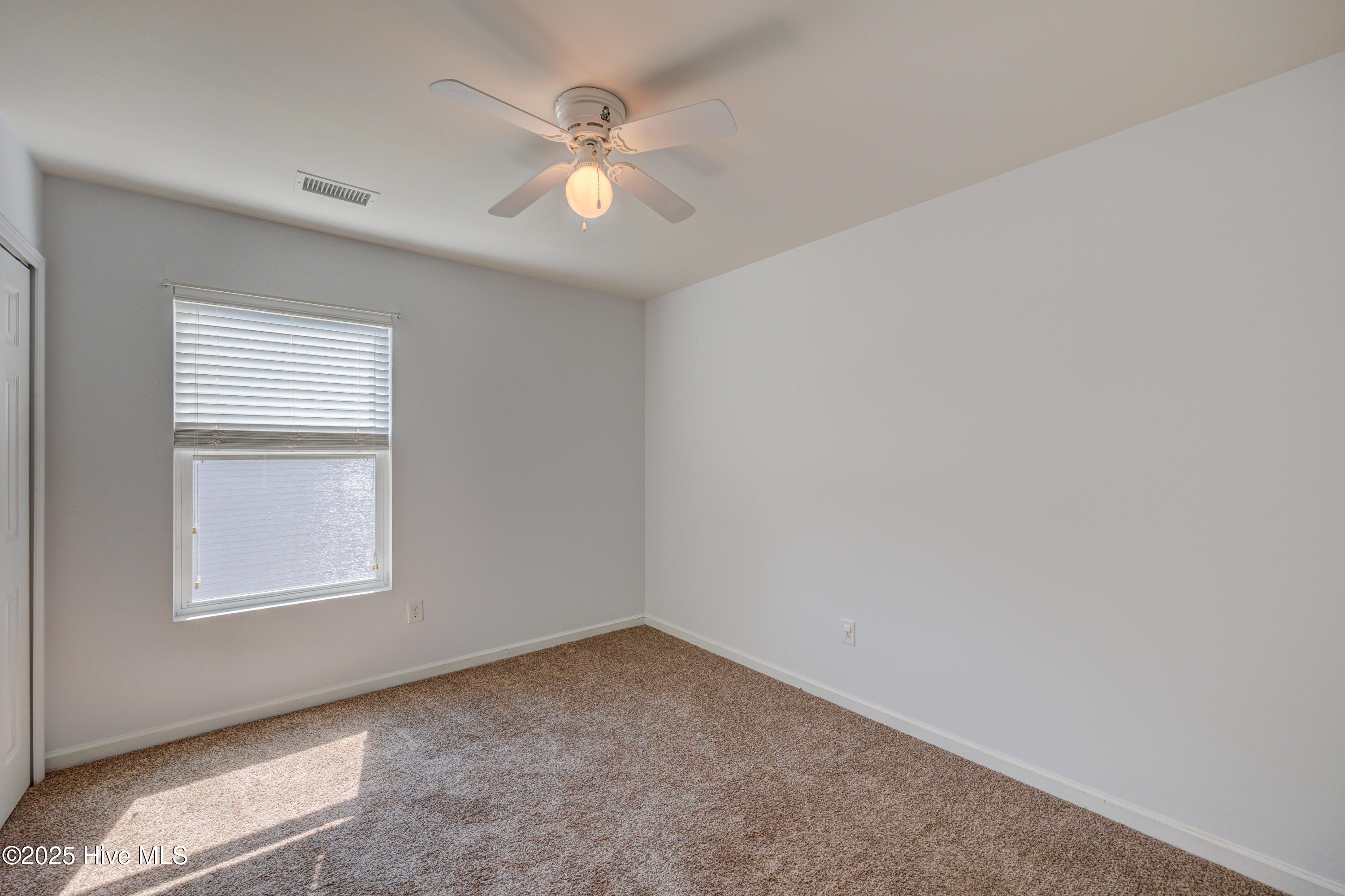 100530947 | Photo 29