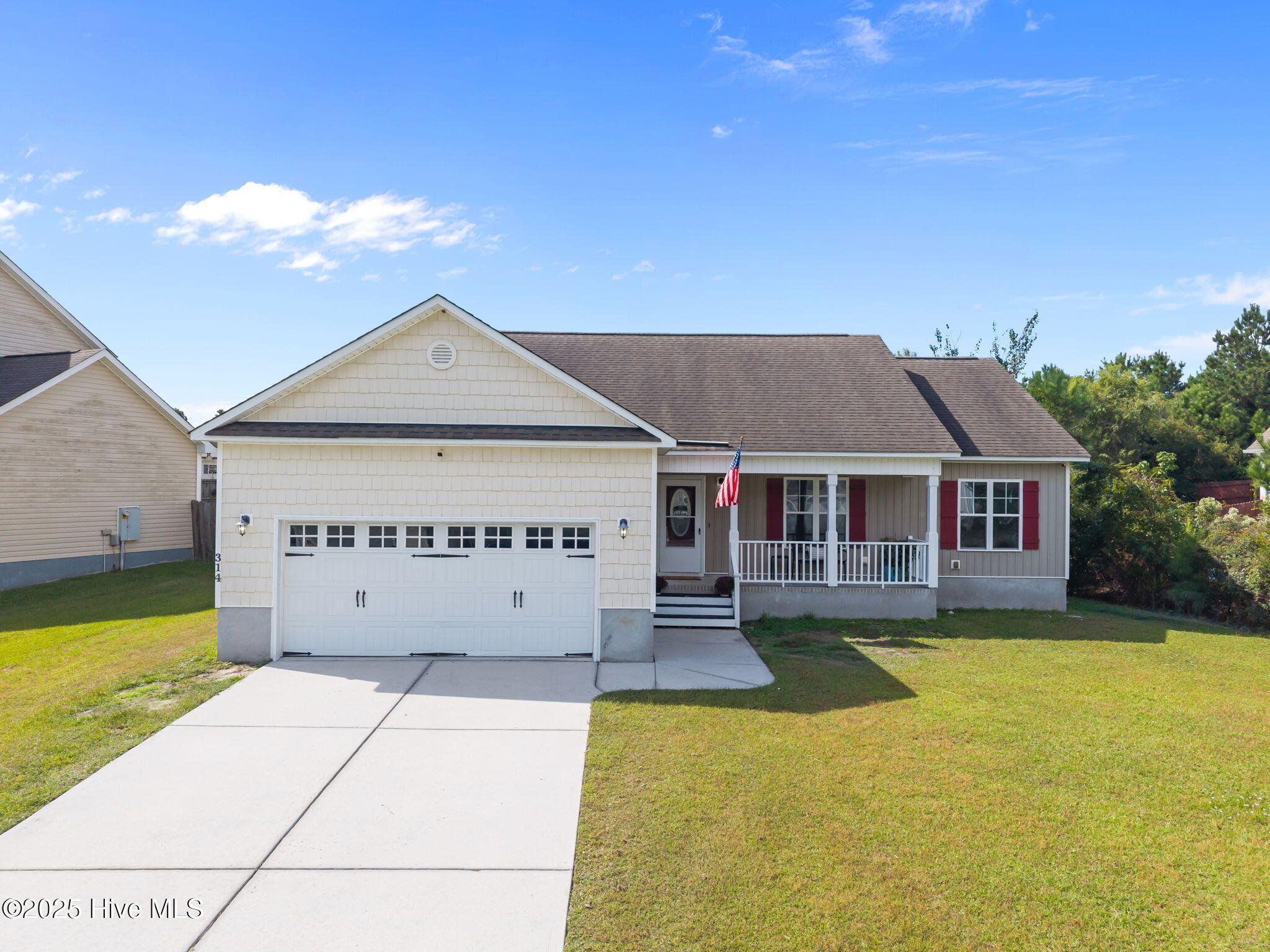 100530161 | Photo 46