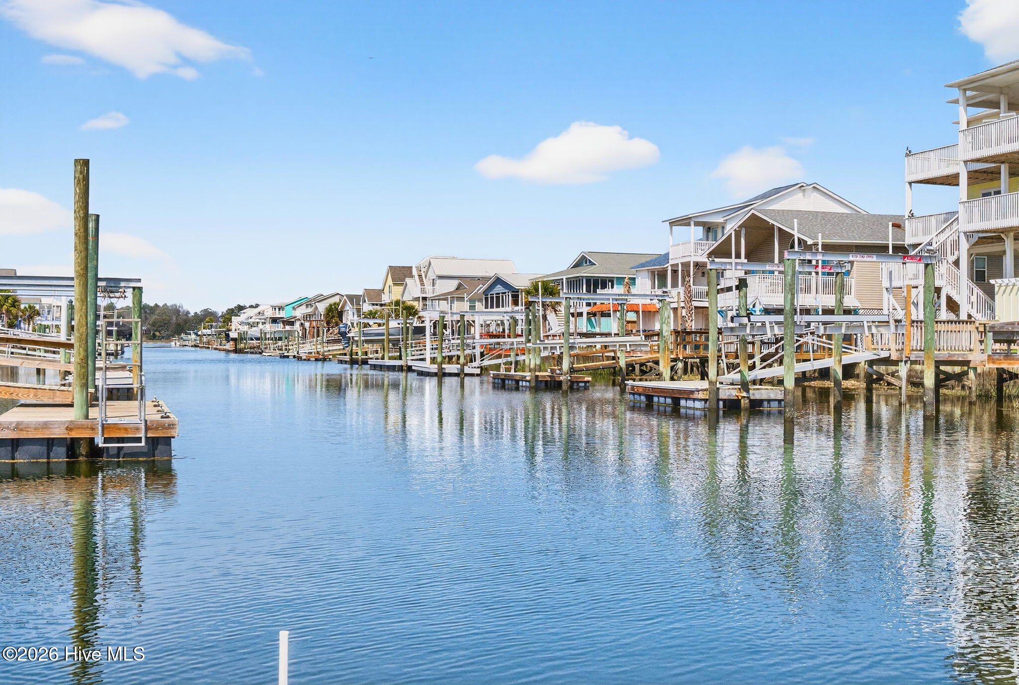 100548293 | Photo 39