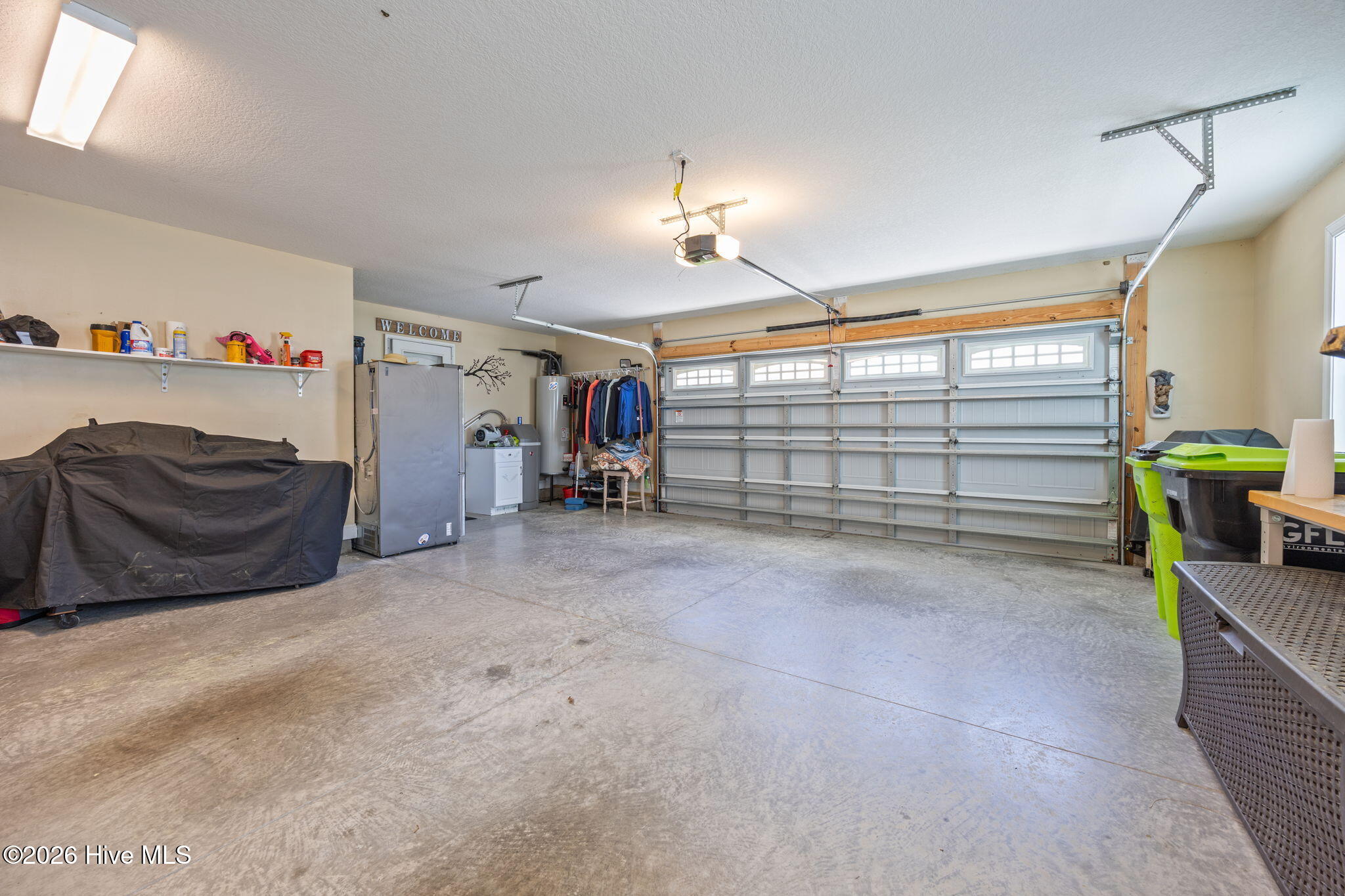 100563665 | Photo 47