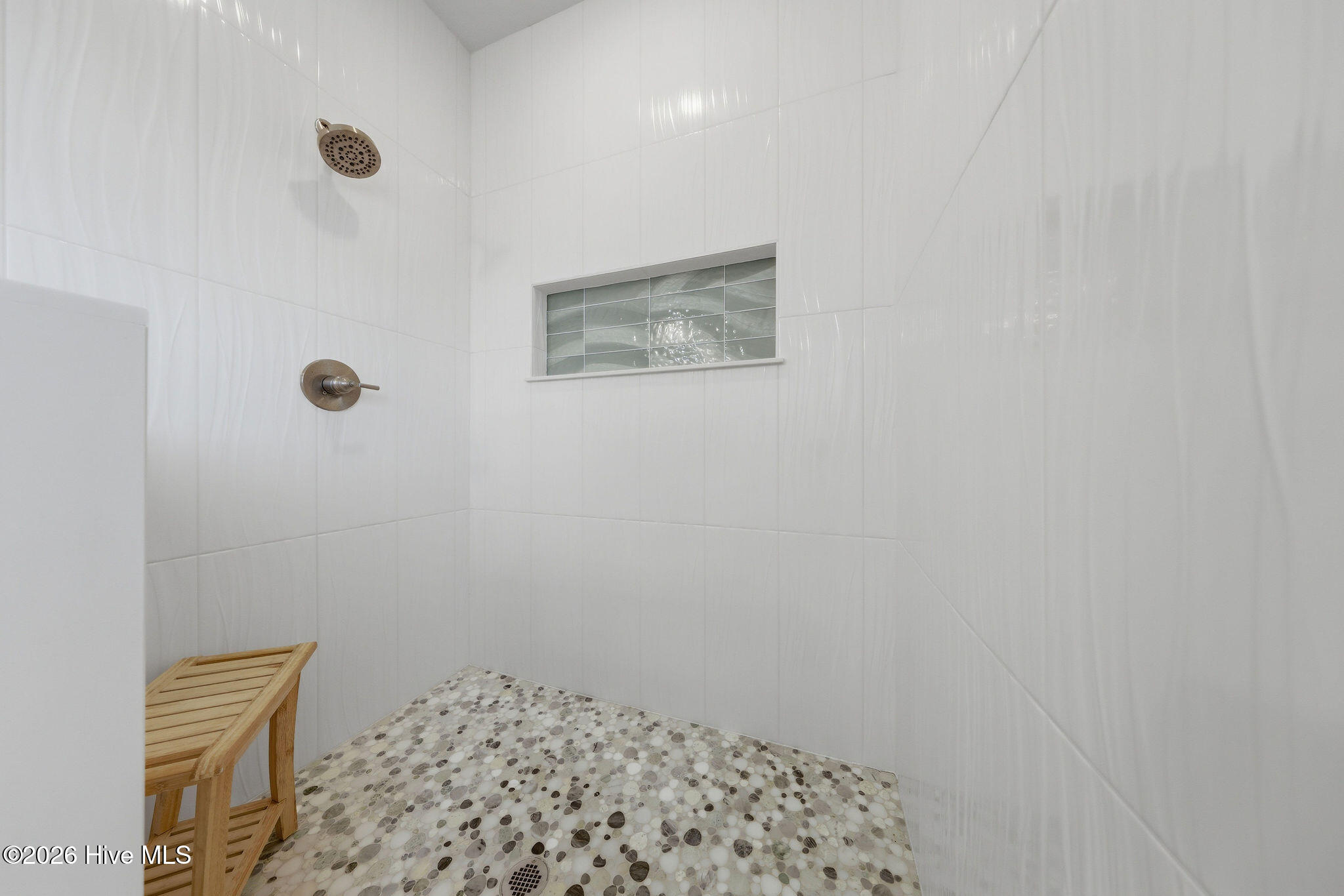 100559118 | Photo 42