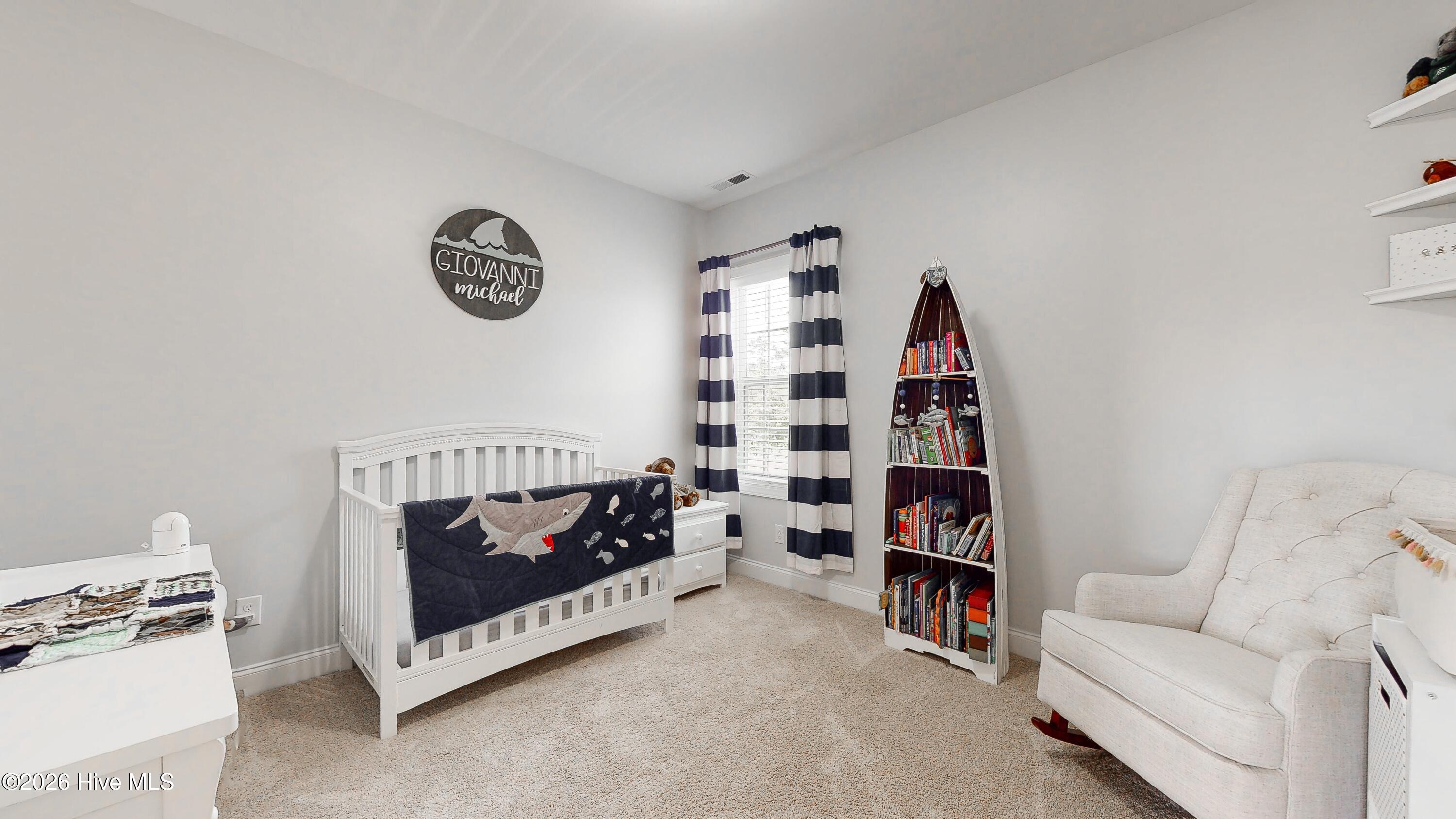 100570158 | Photo 36