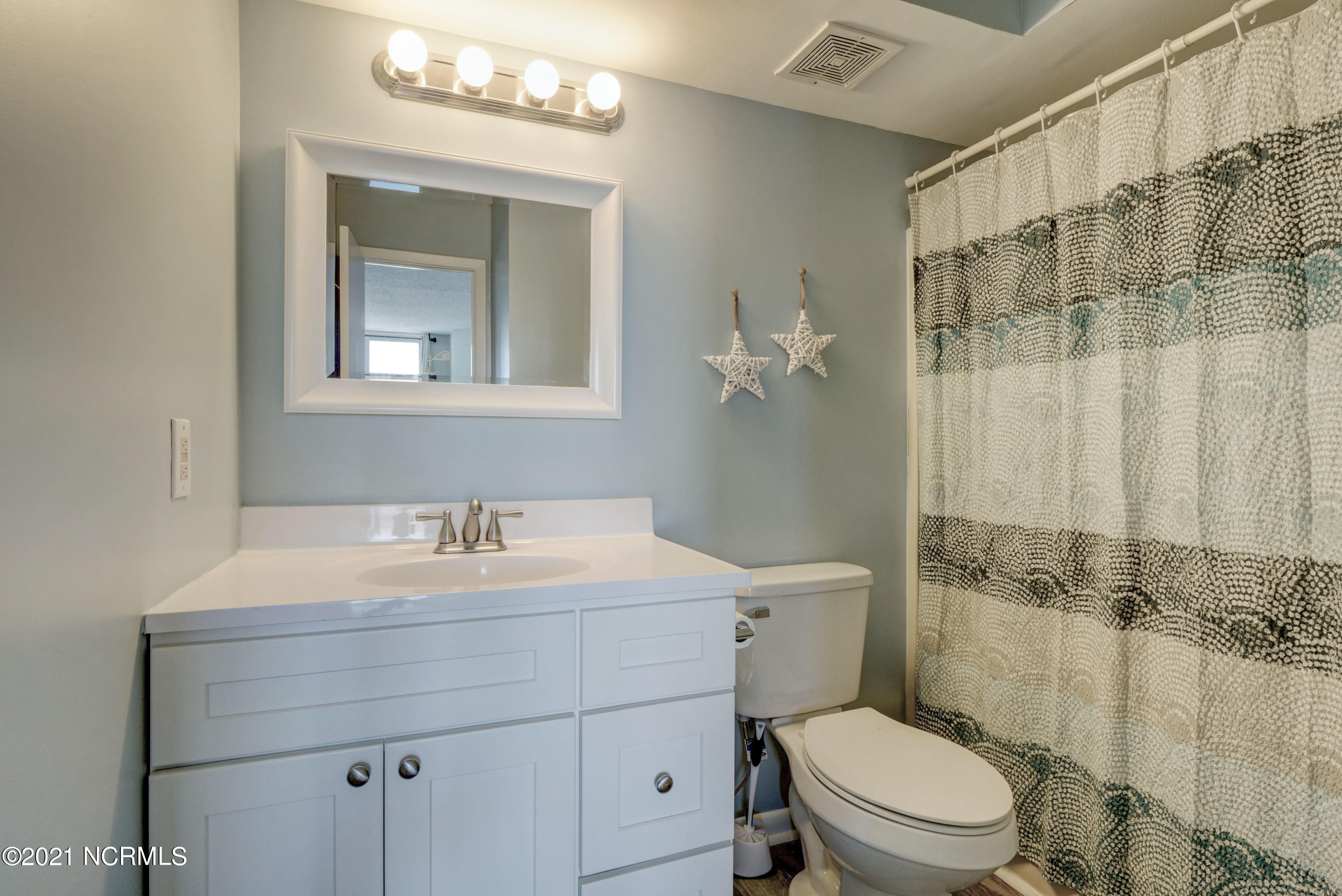 100527601 | Photo 20