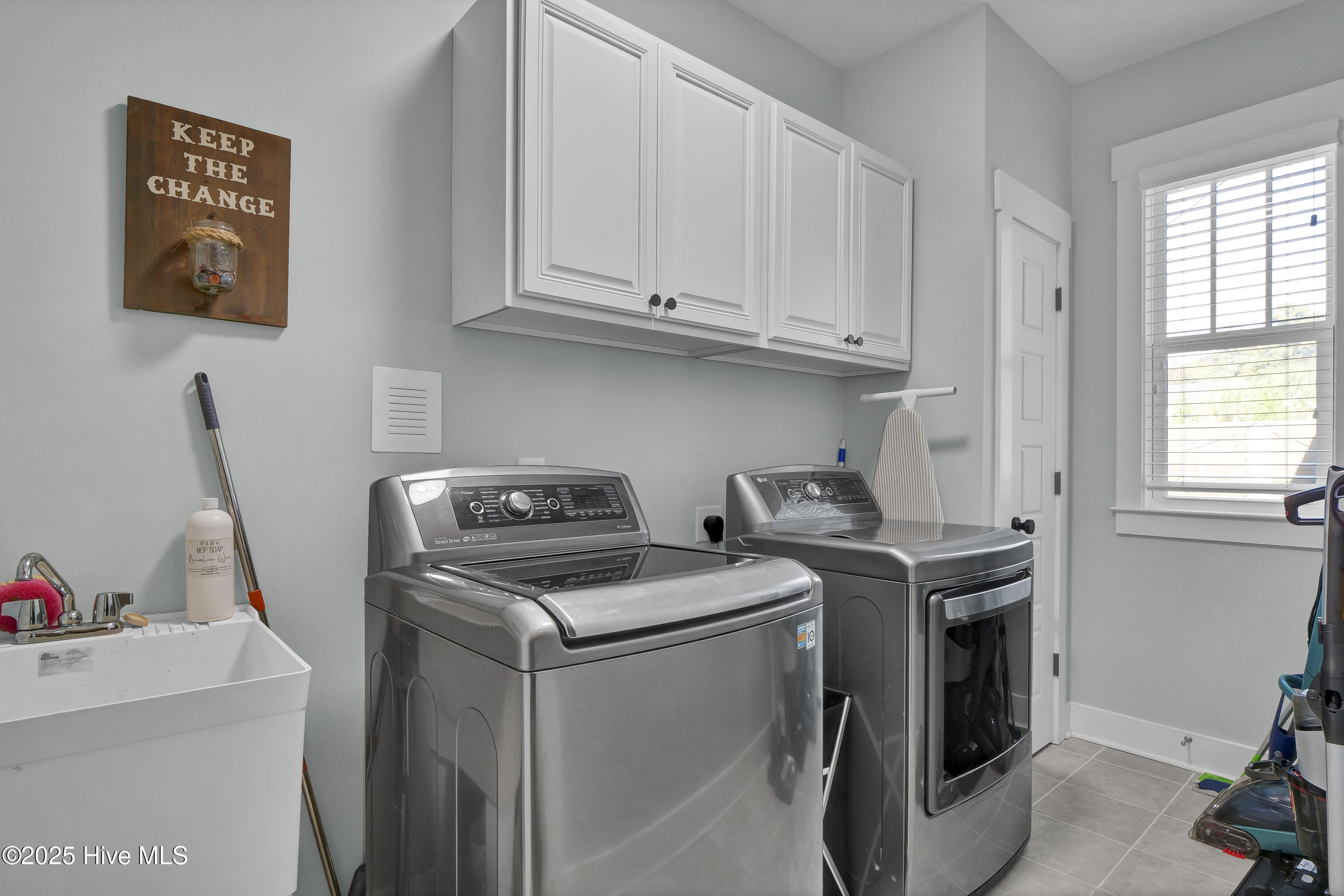 100538990 | Photo 26