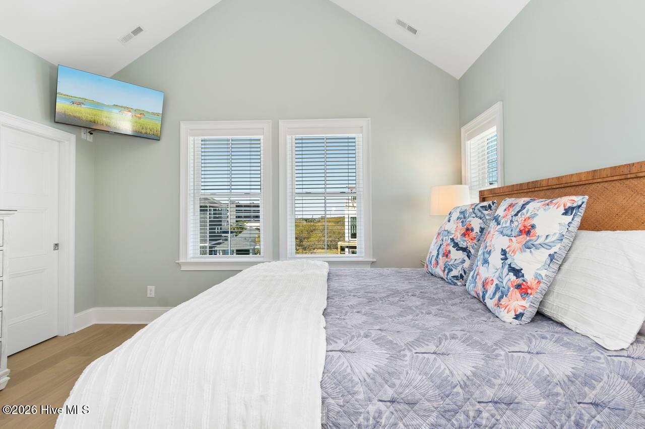 109 Ocean Bluff Drive,Indian Beach