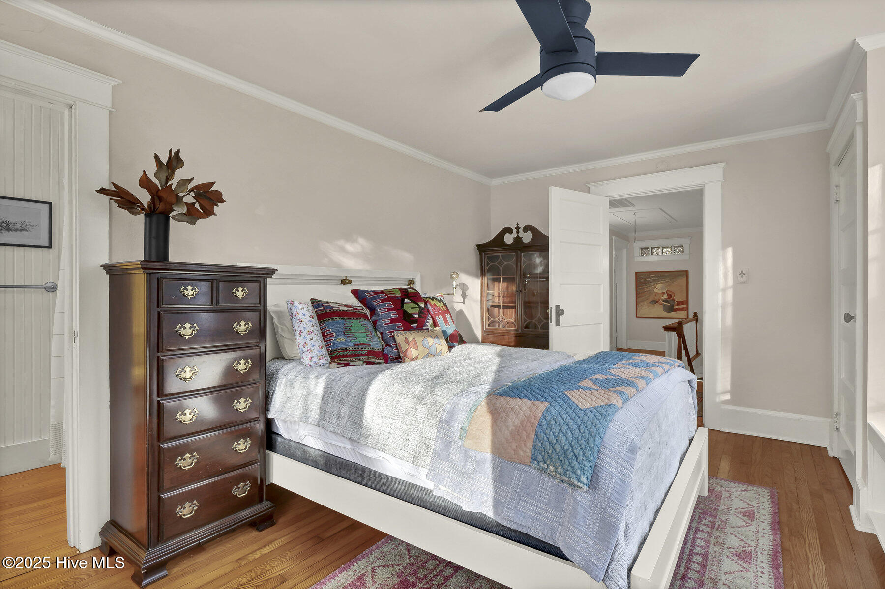 100542151 | Photo 26