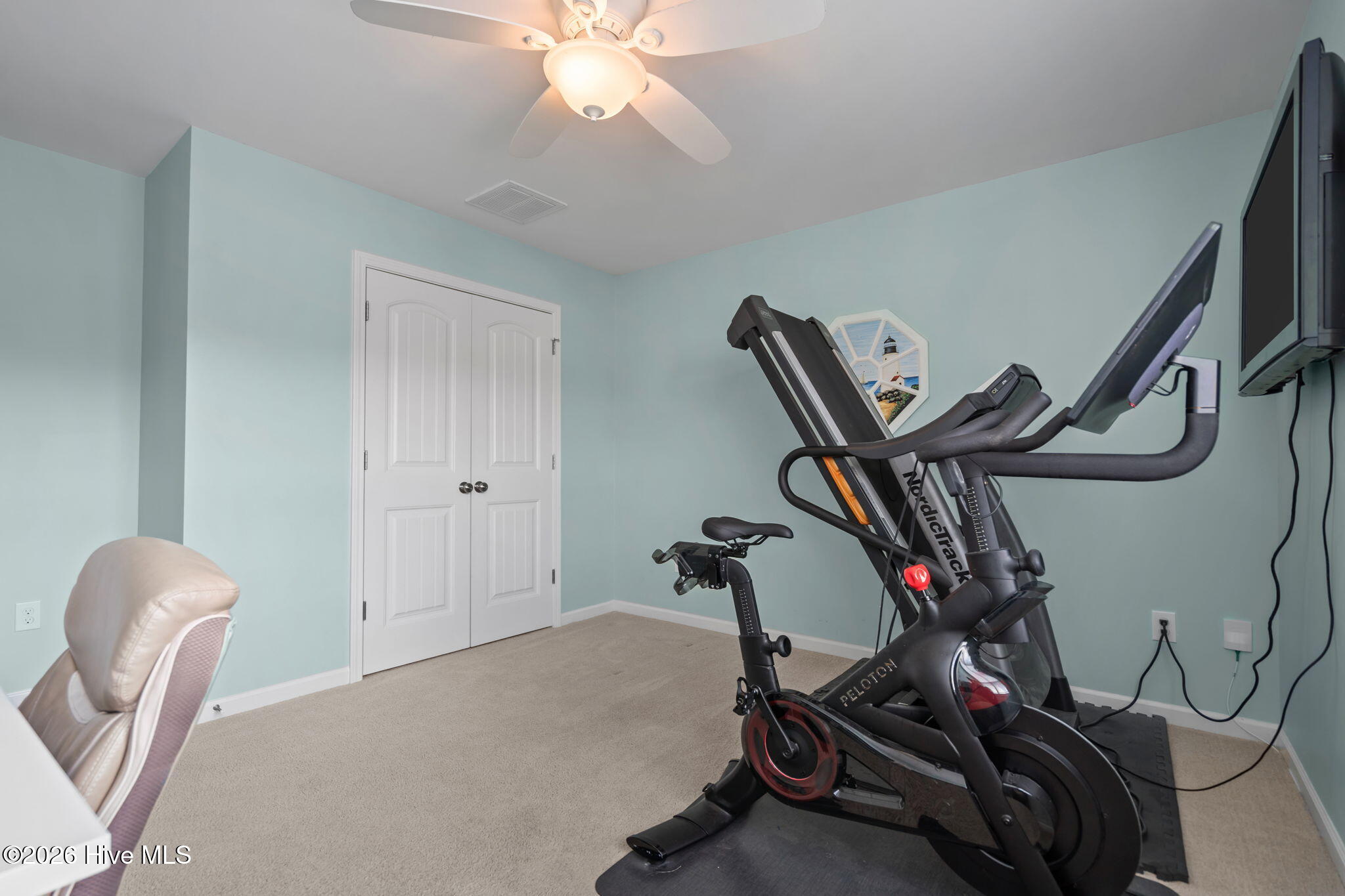 100570490 | Photo 28