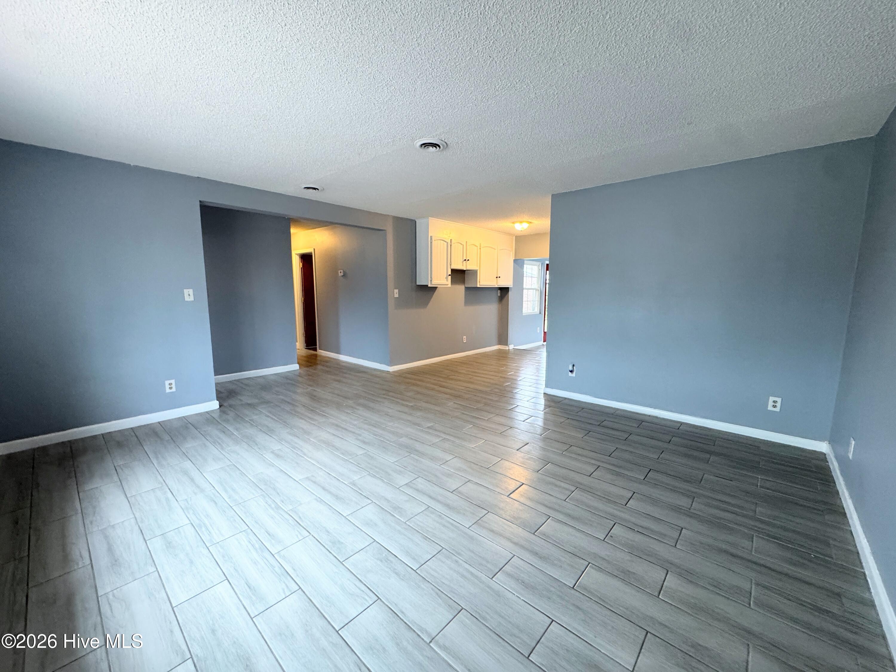 100555957 | Photo 19