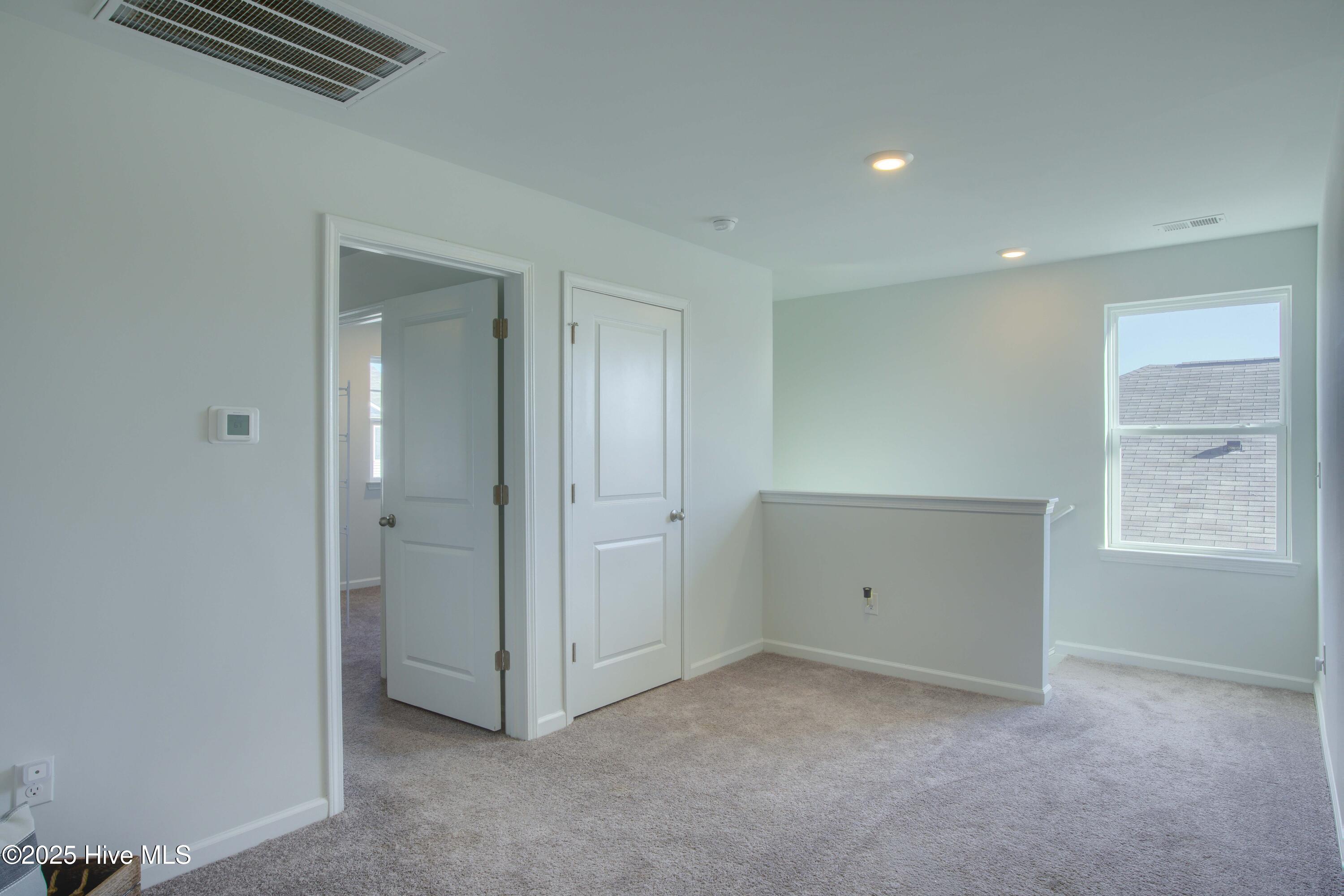 100538124 | Photo 19