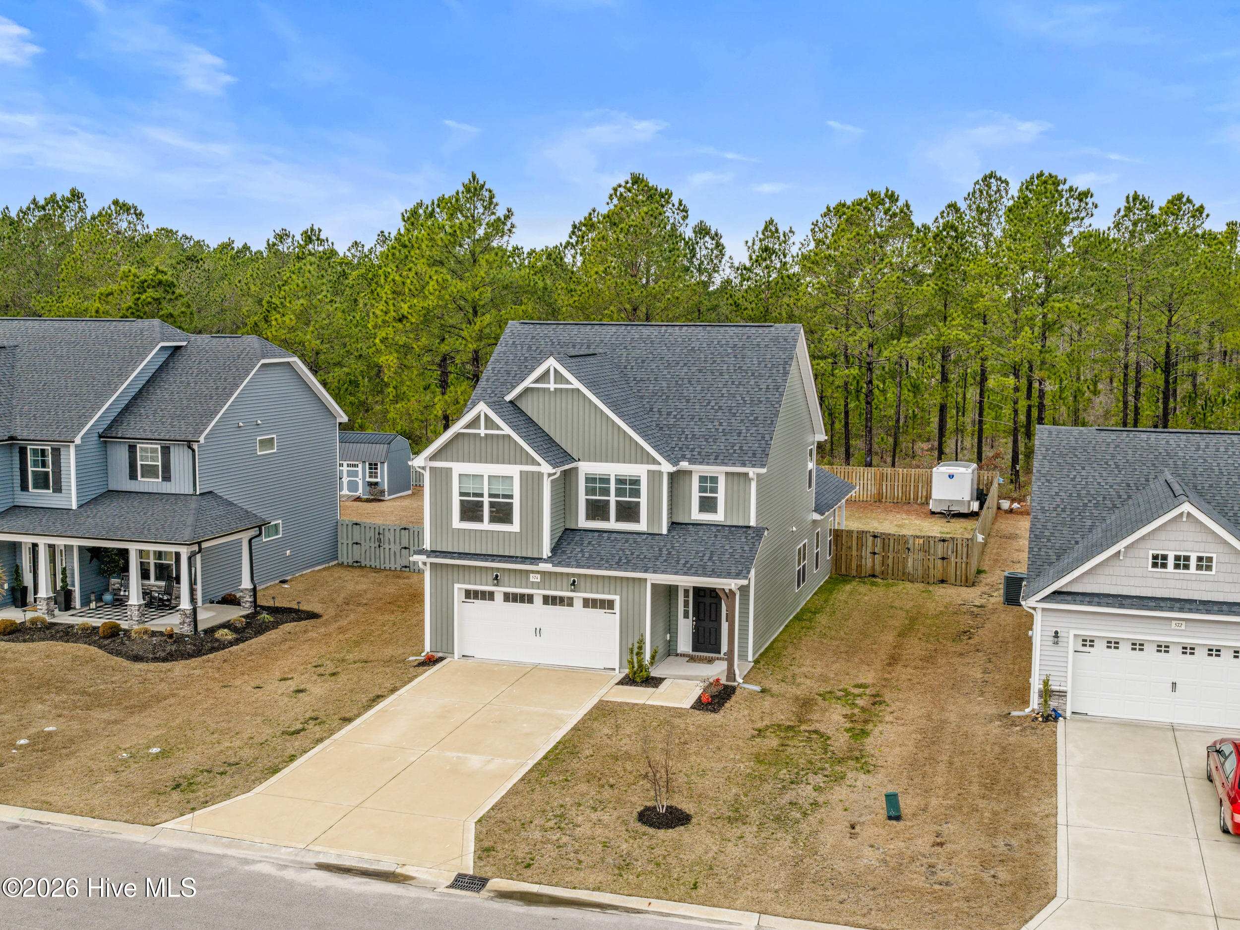 100558096 | Photo 63