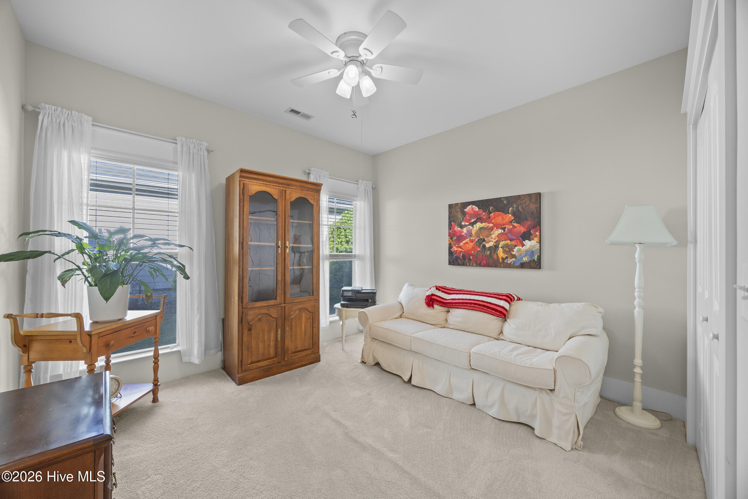 100567413 | Photo 19