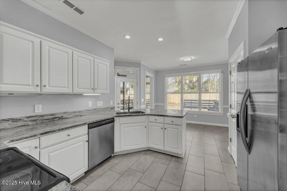 100546133 | Photo 10