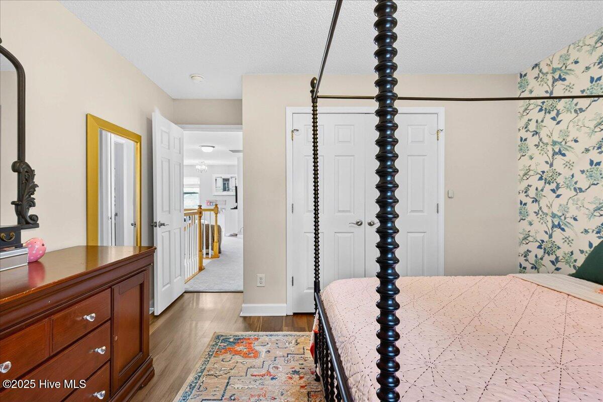 100543008 | Photo 30