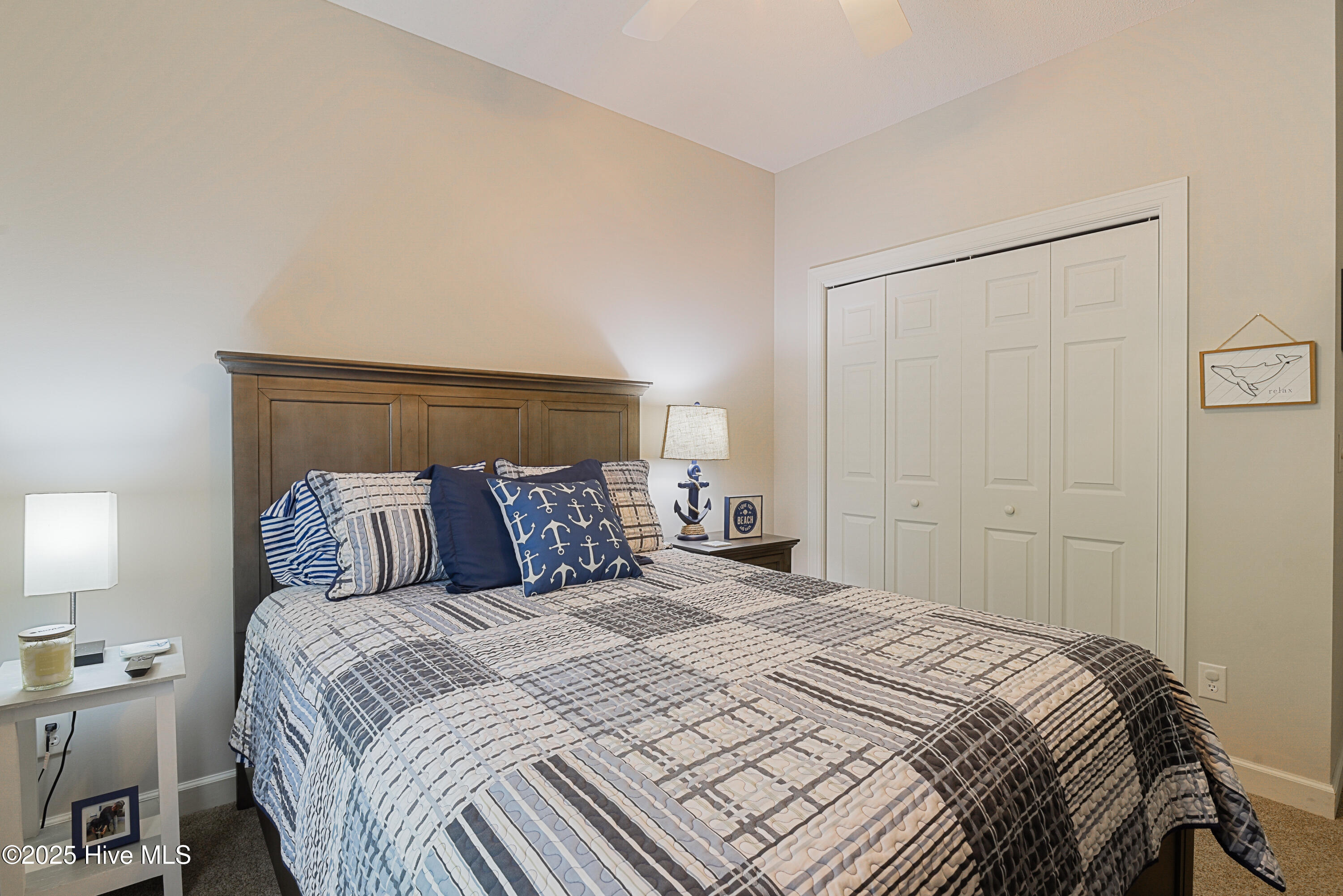 100530052 | Photo 23