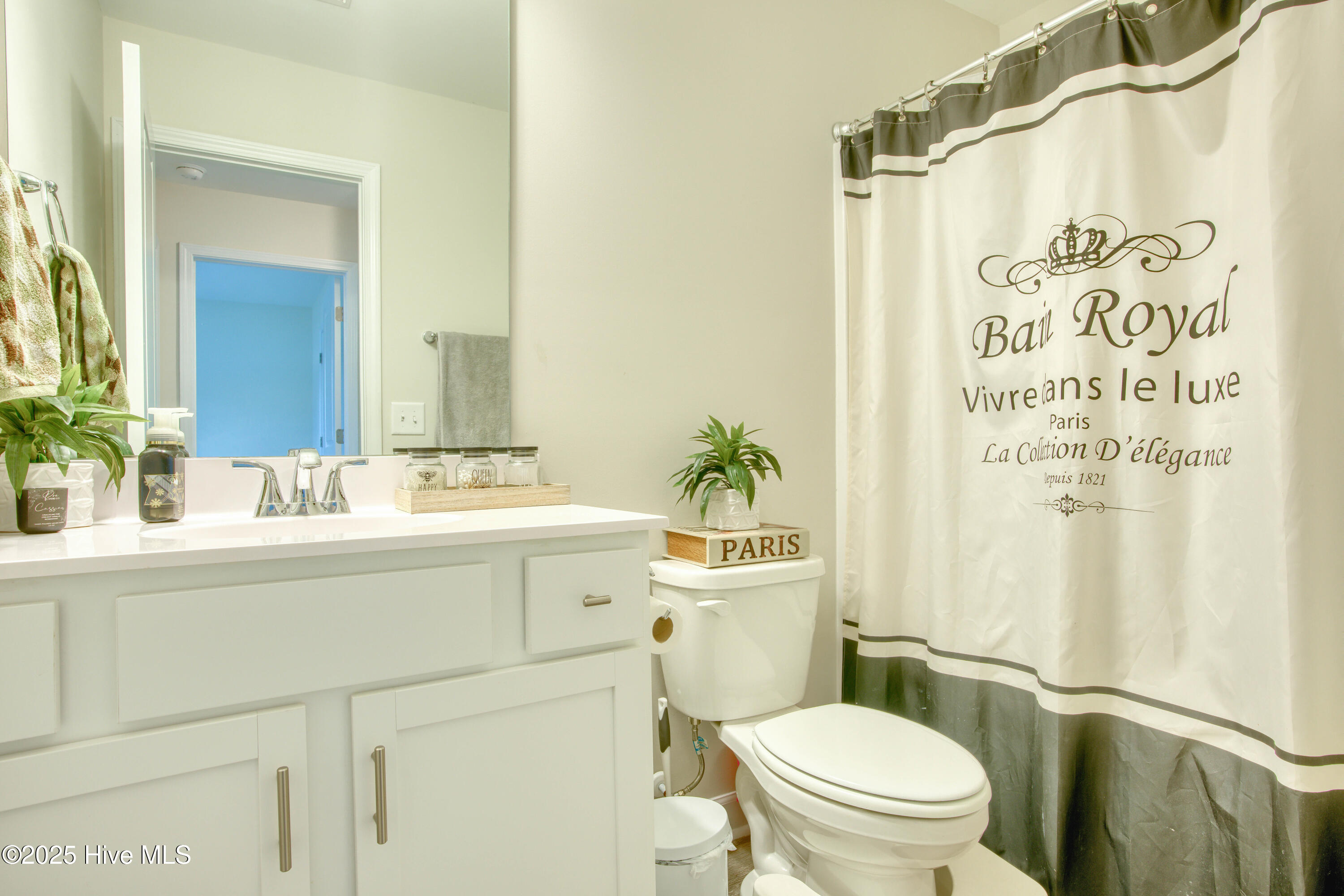 100544768 | Photo 20