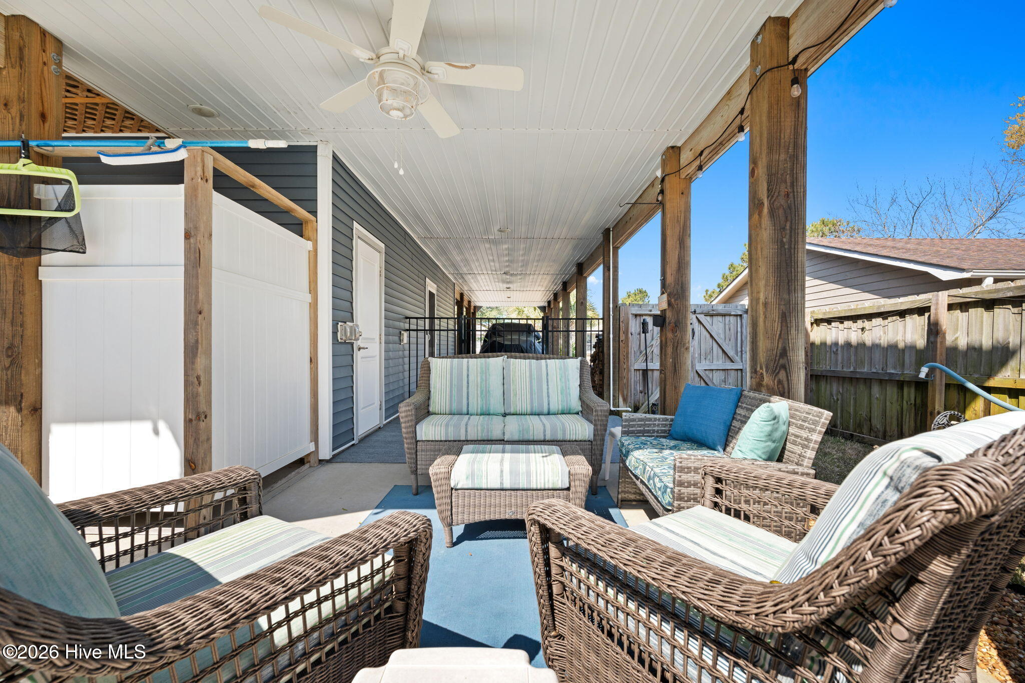 100563118 | Photo 49