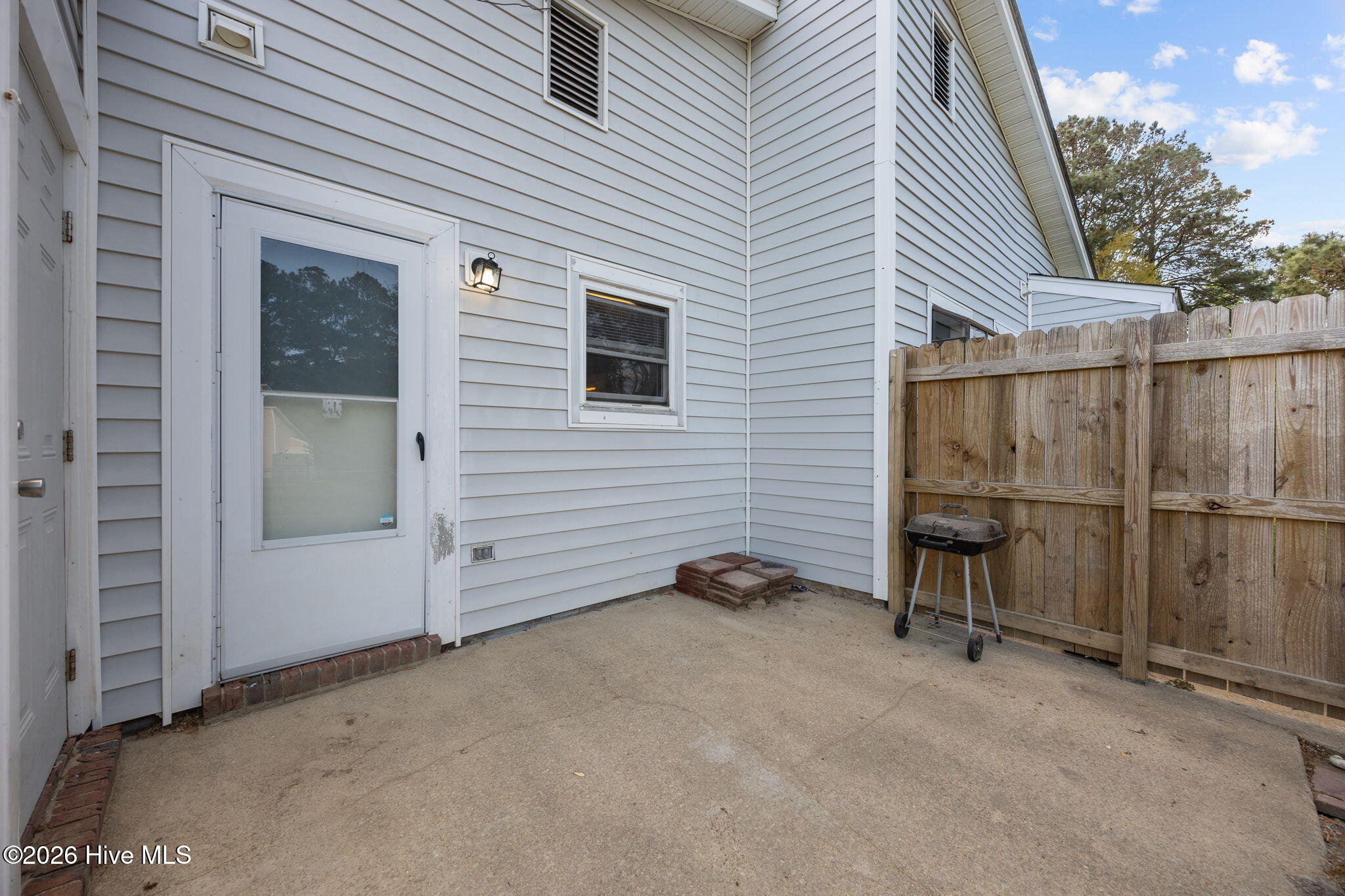 100565385 | Photo 39