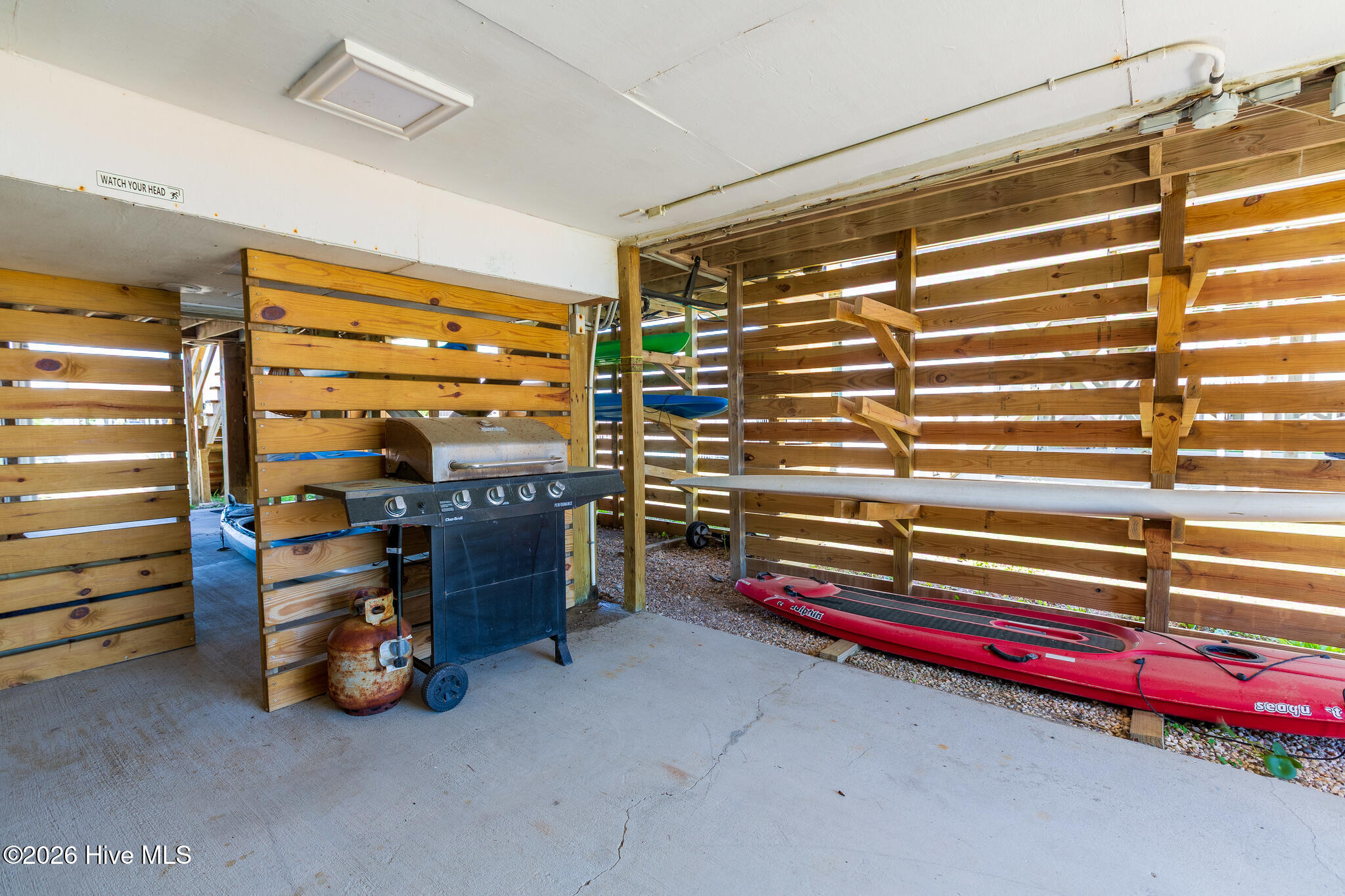 100550124 | Photo 68