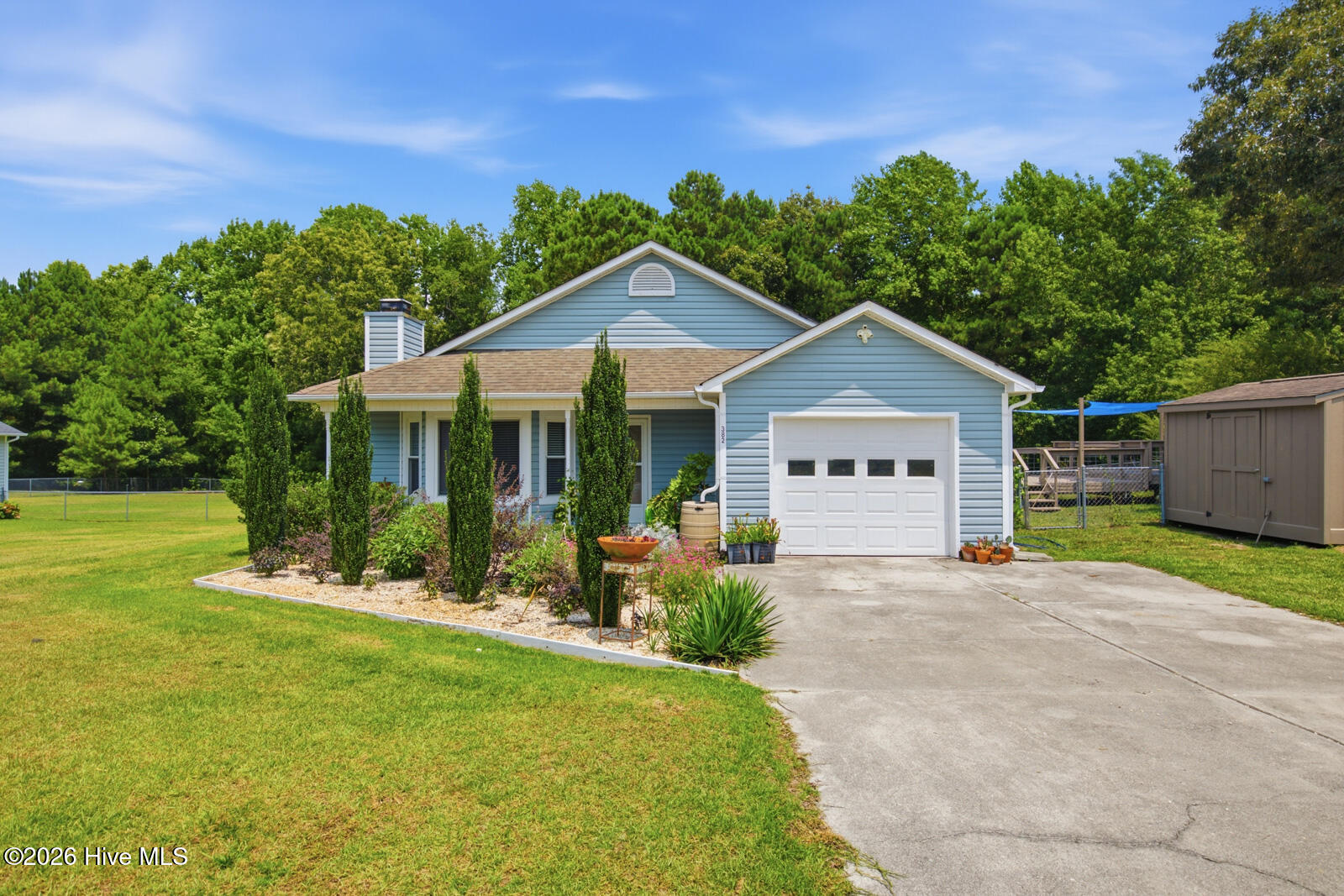 382 Riggs Road,Hubert