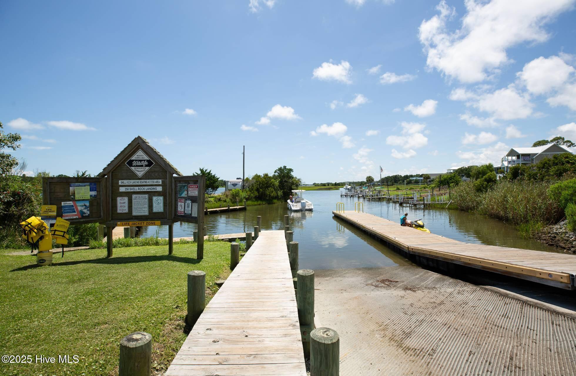 100566231 | Photo 52