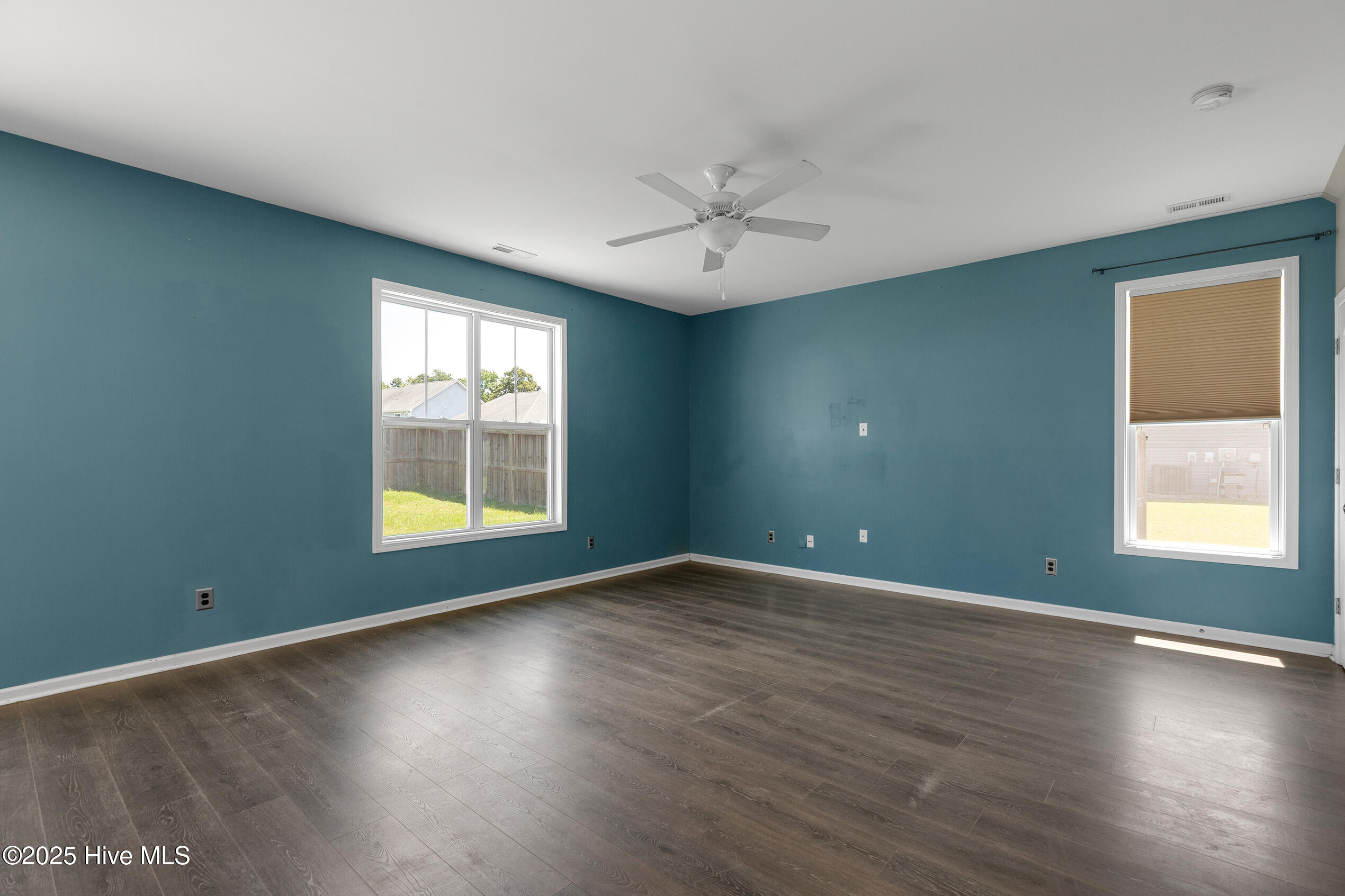 100547149 | Photo 10