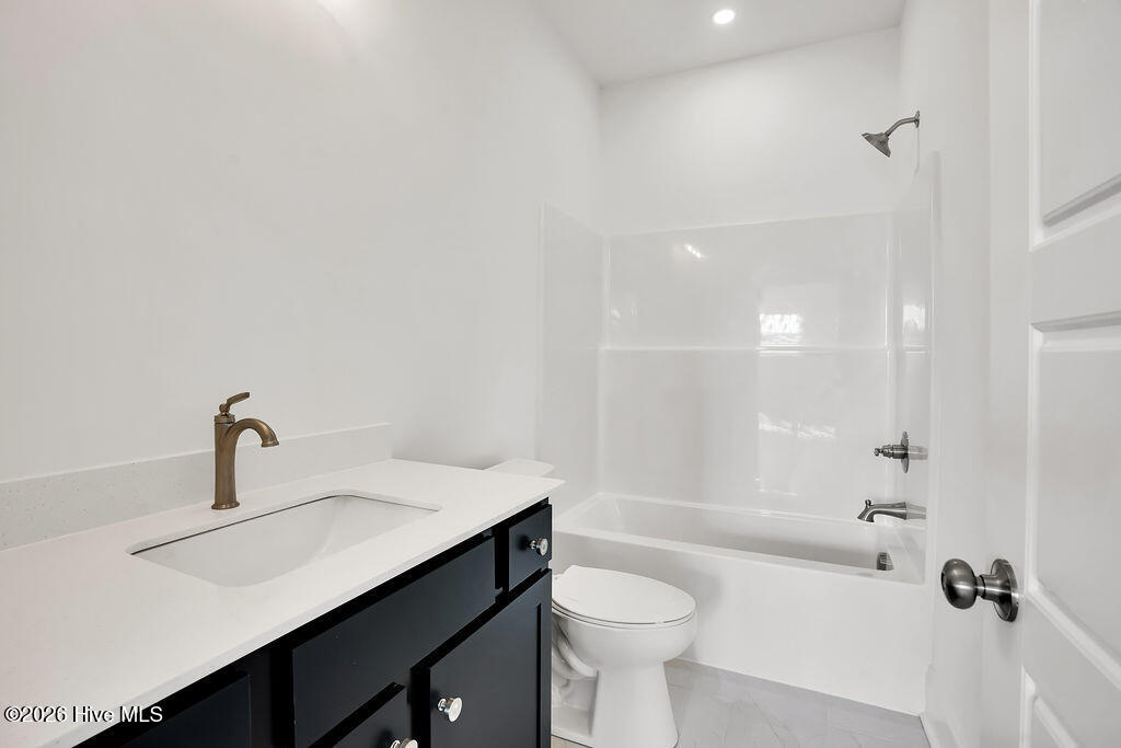 100545811 | Photo 15