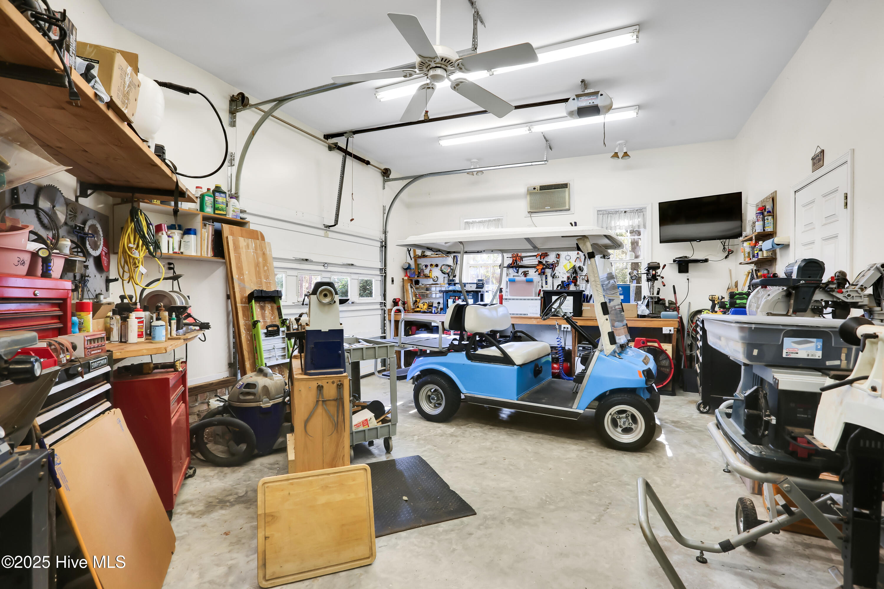 100544333 | Photo 31