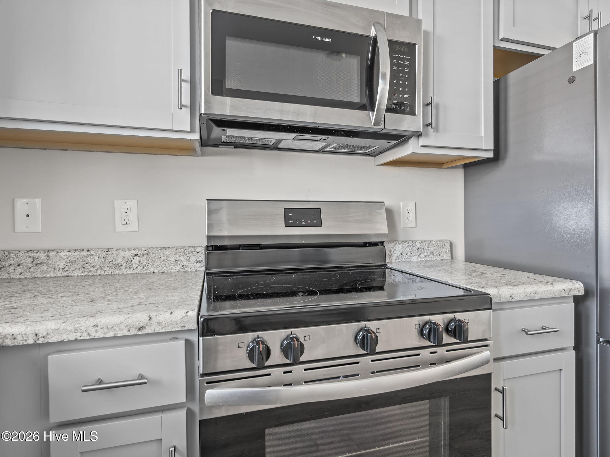 100555227 | Photo 11