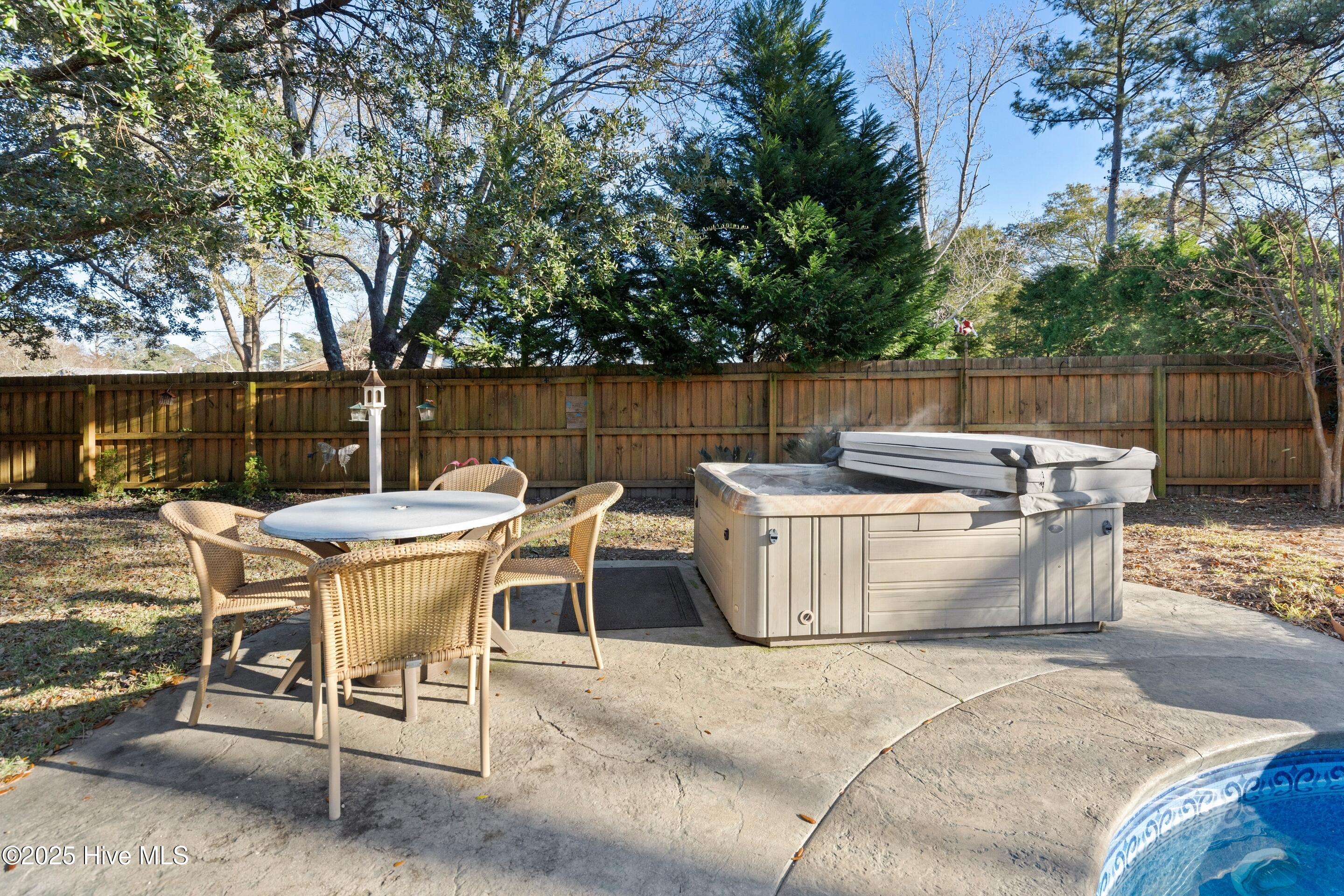 100545026 | Photo 39