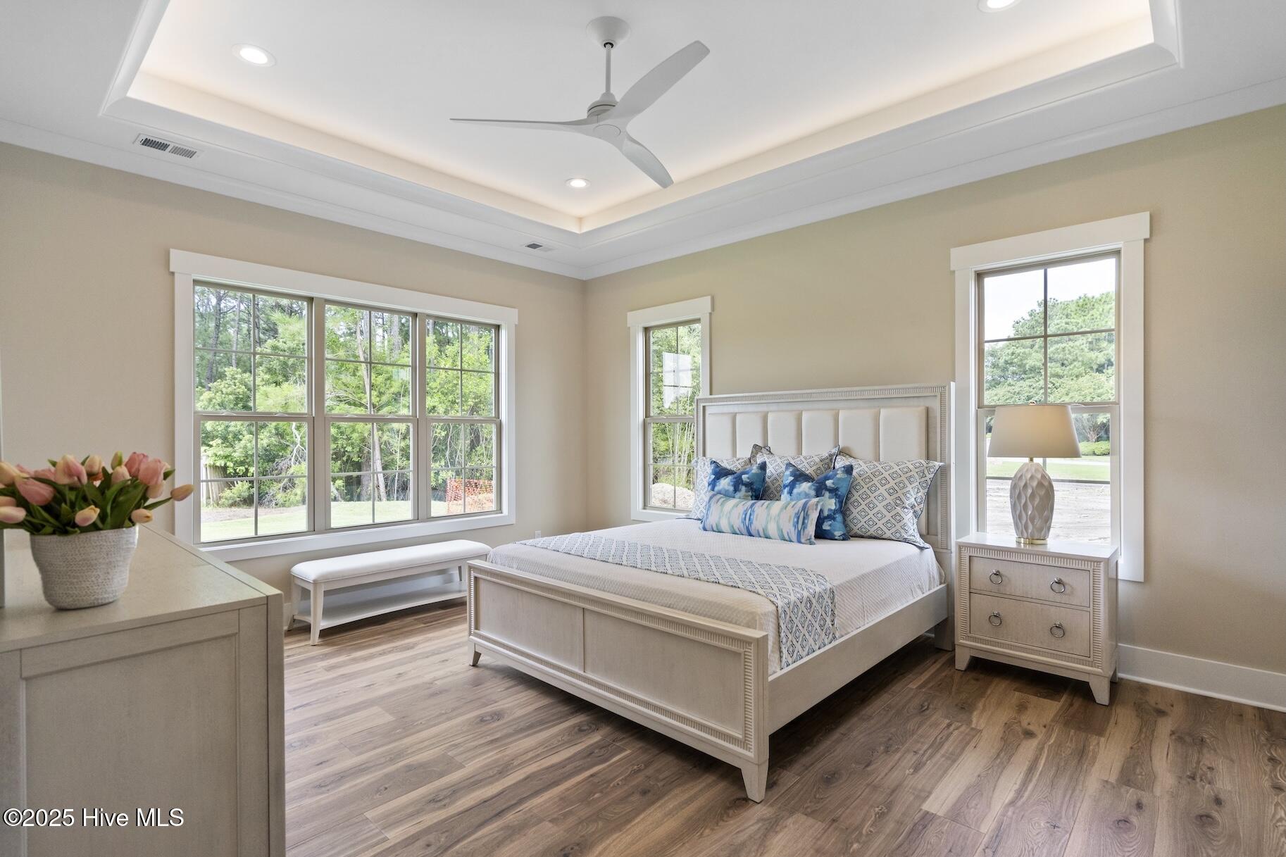 100537171 | Photo 30