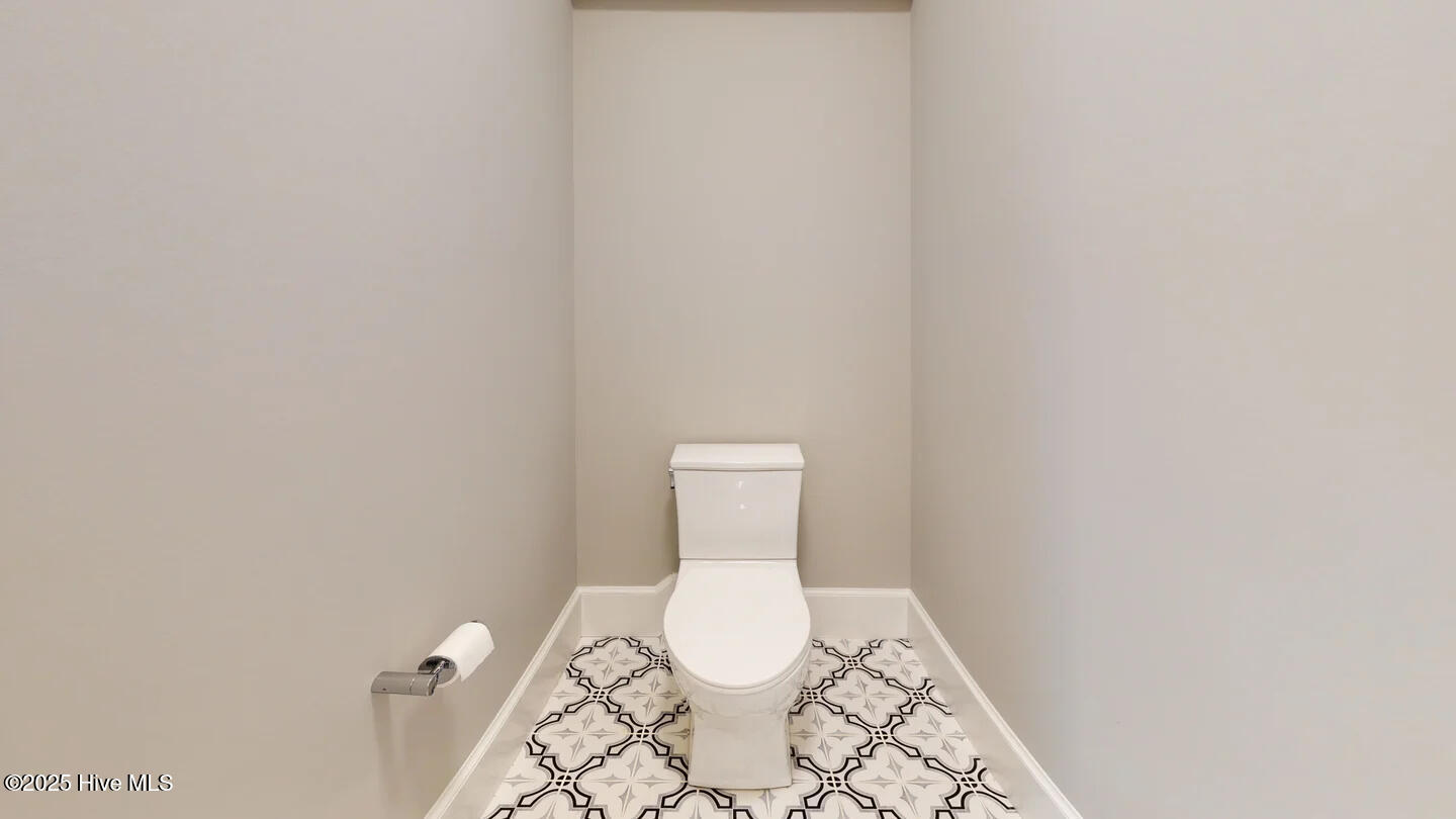 100514796 | Photo 15