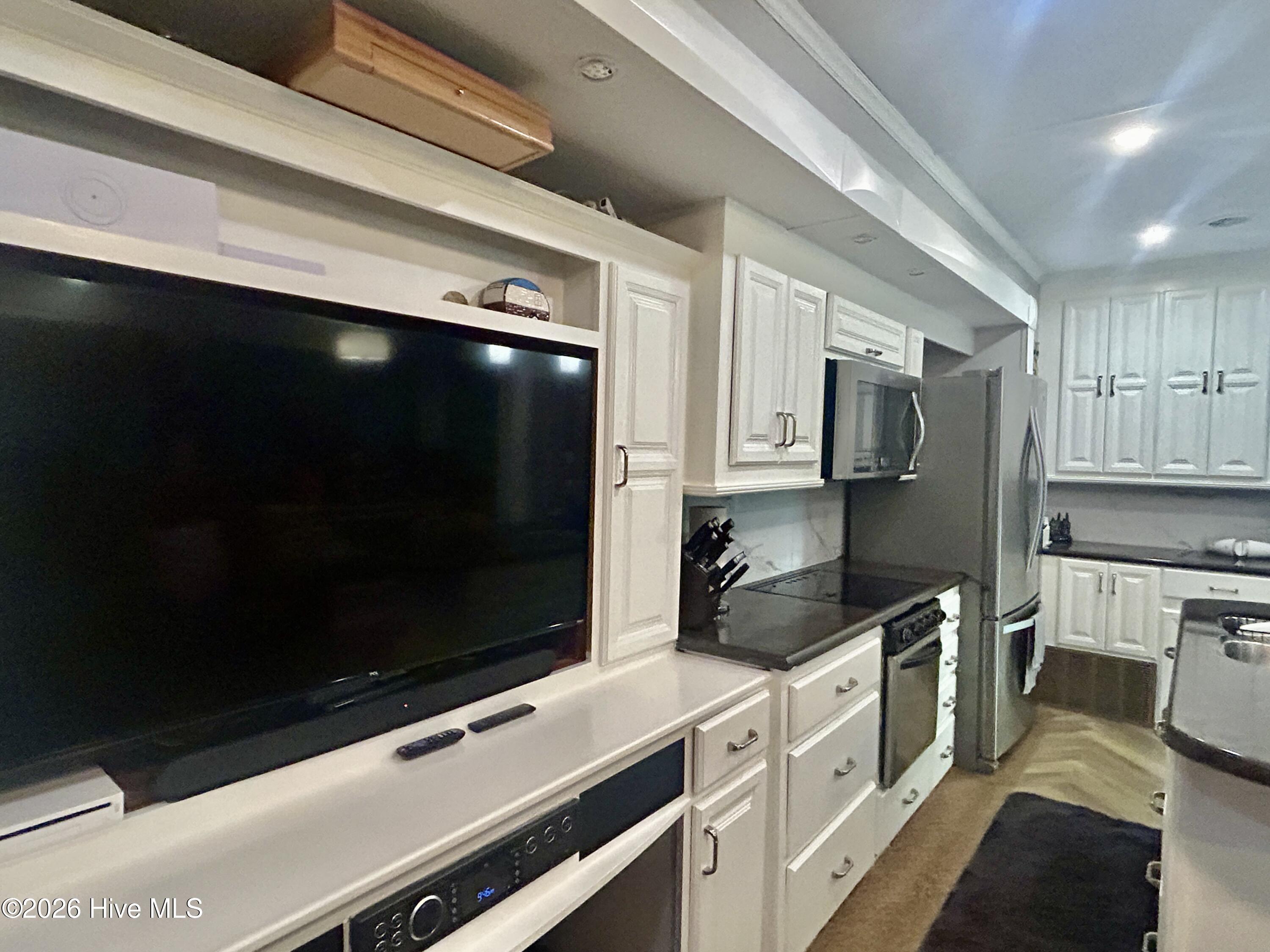 living/TV area, Cottage camper