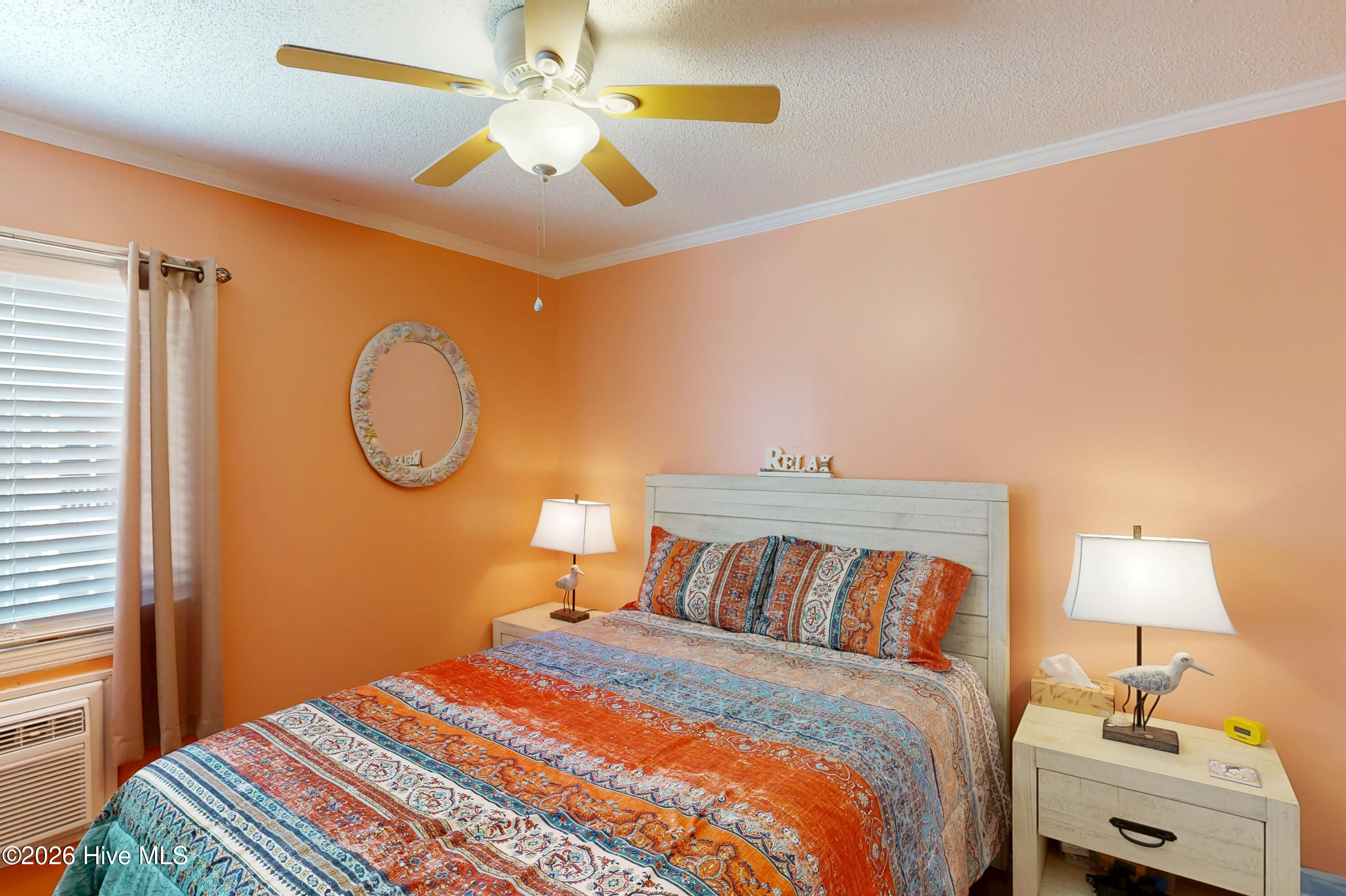 100566271 | Photo 15