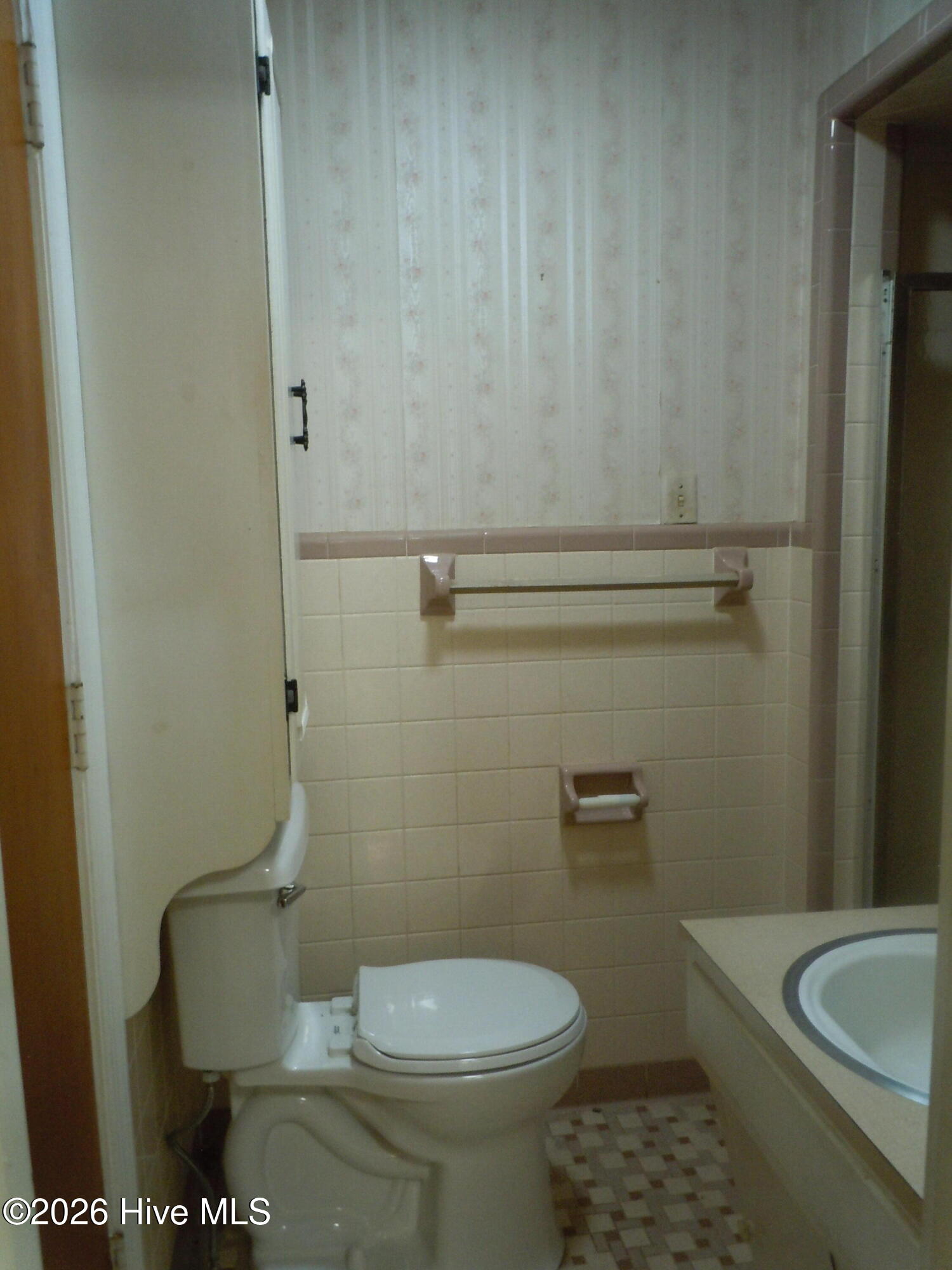 100565752 | Photo 35