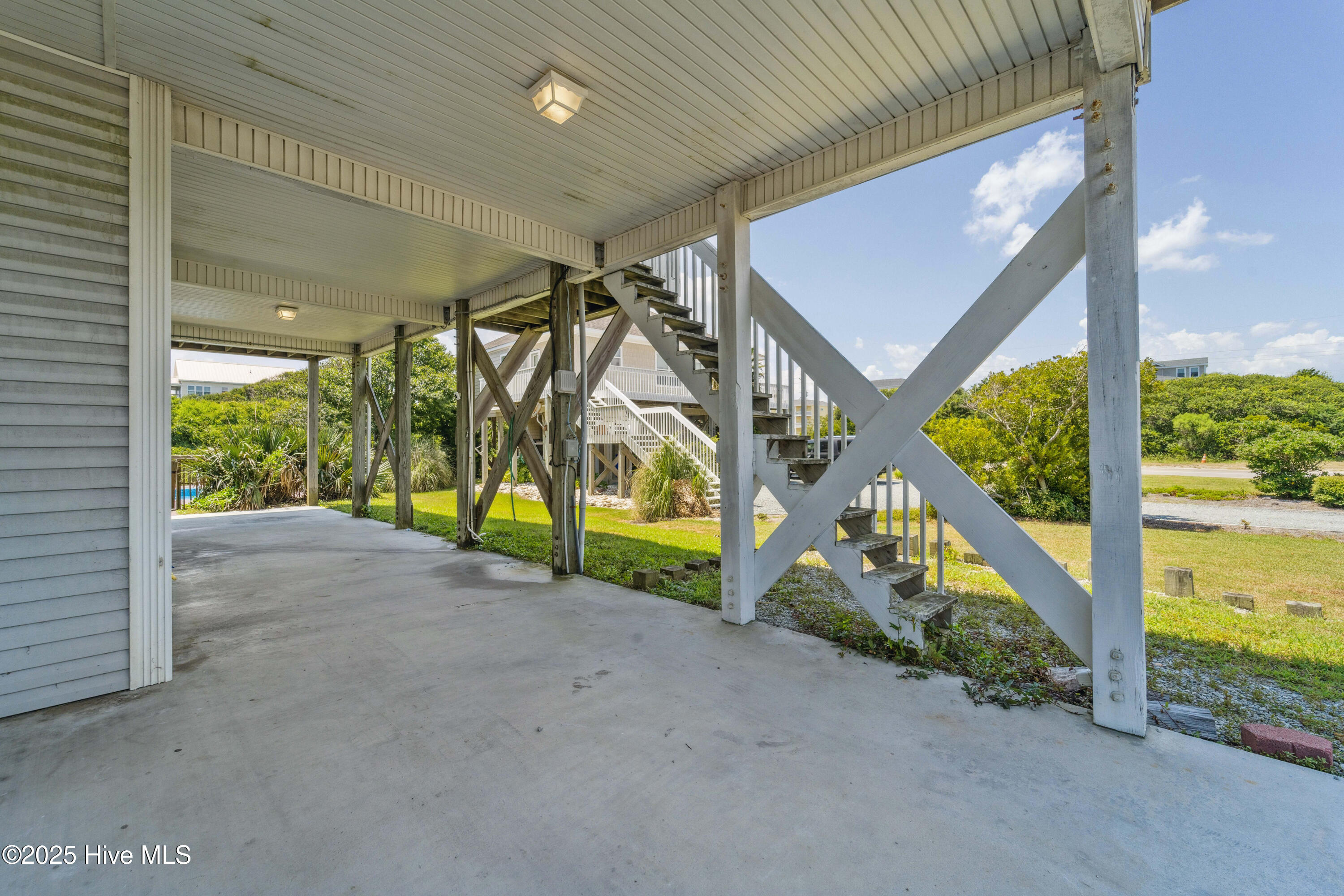 100556675 | Photo 21