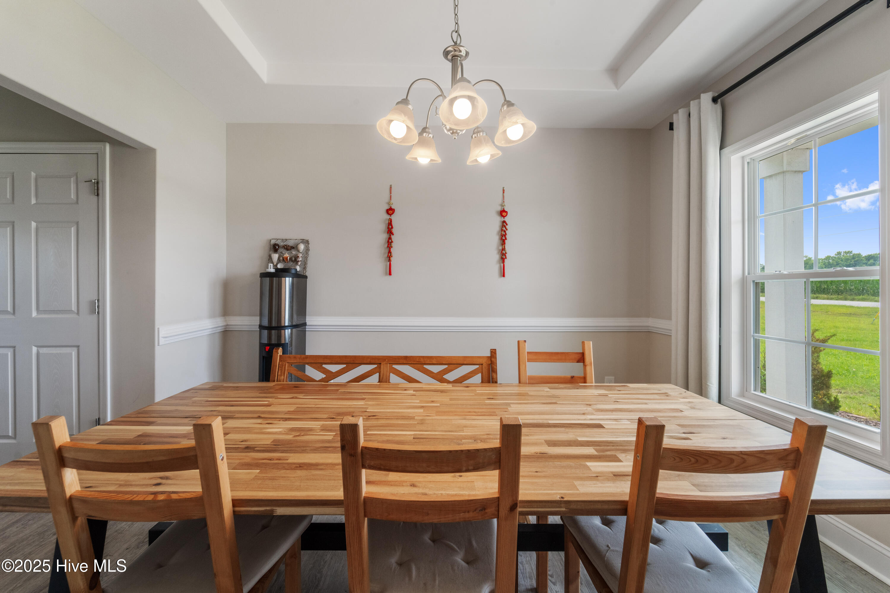 100533820 | Photo 26