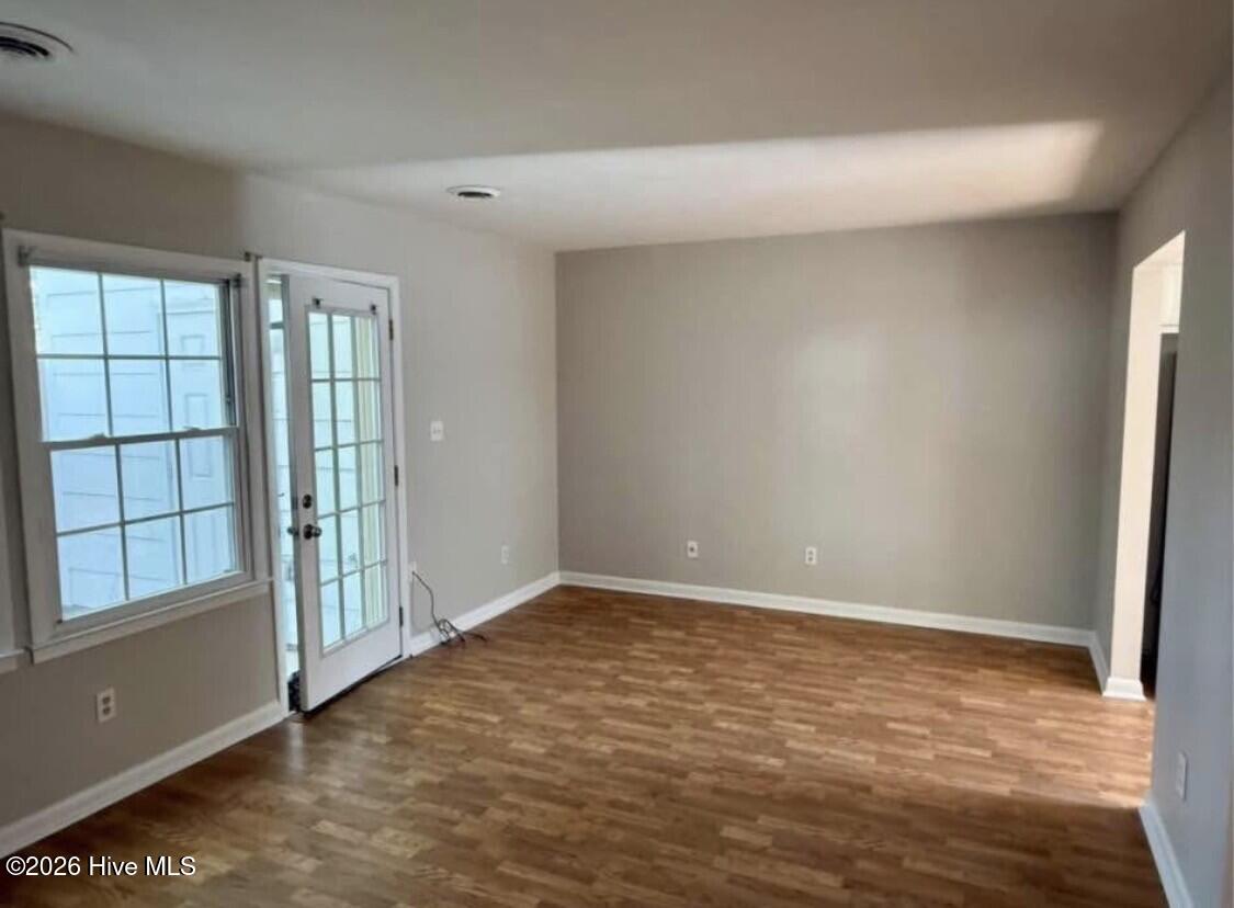 100550499 | Photo 10