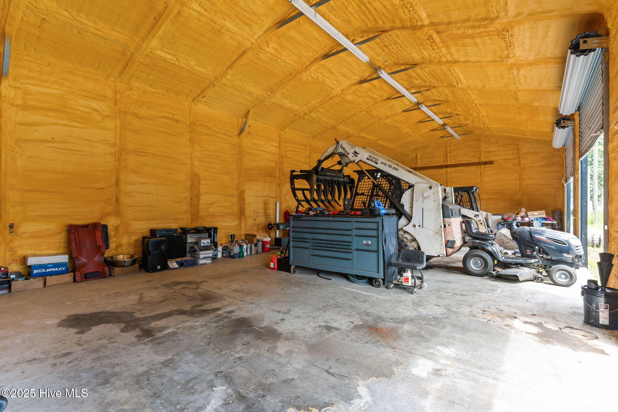 100527355 | Photo 49