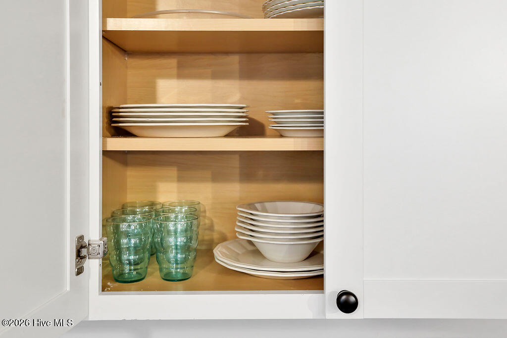 100534500 | Photo 44