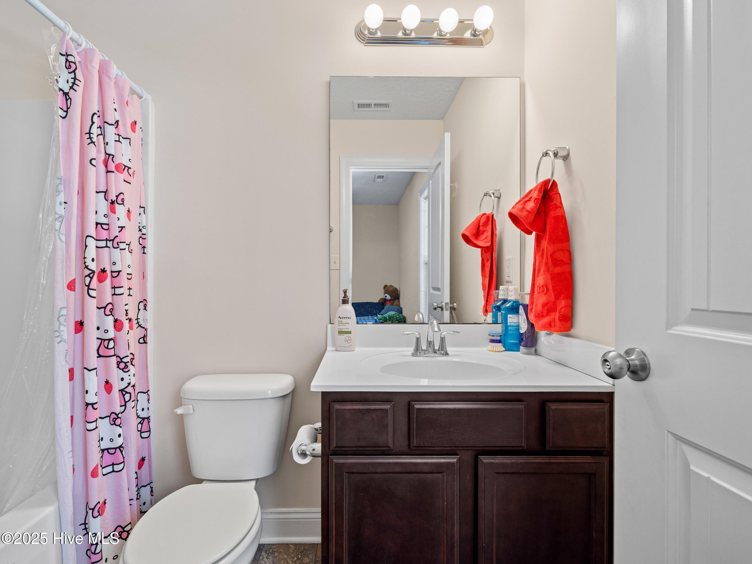 100541514 | Photo 22