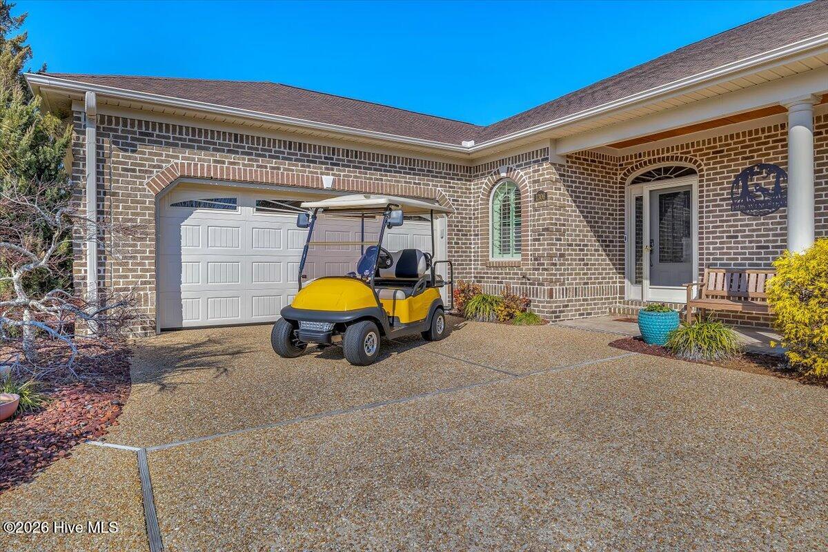 100553917 | Photo 74