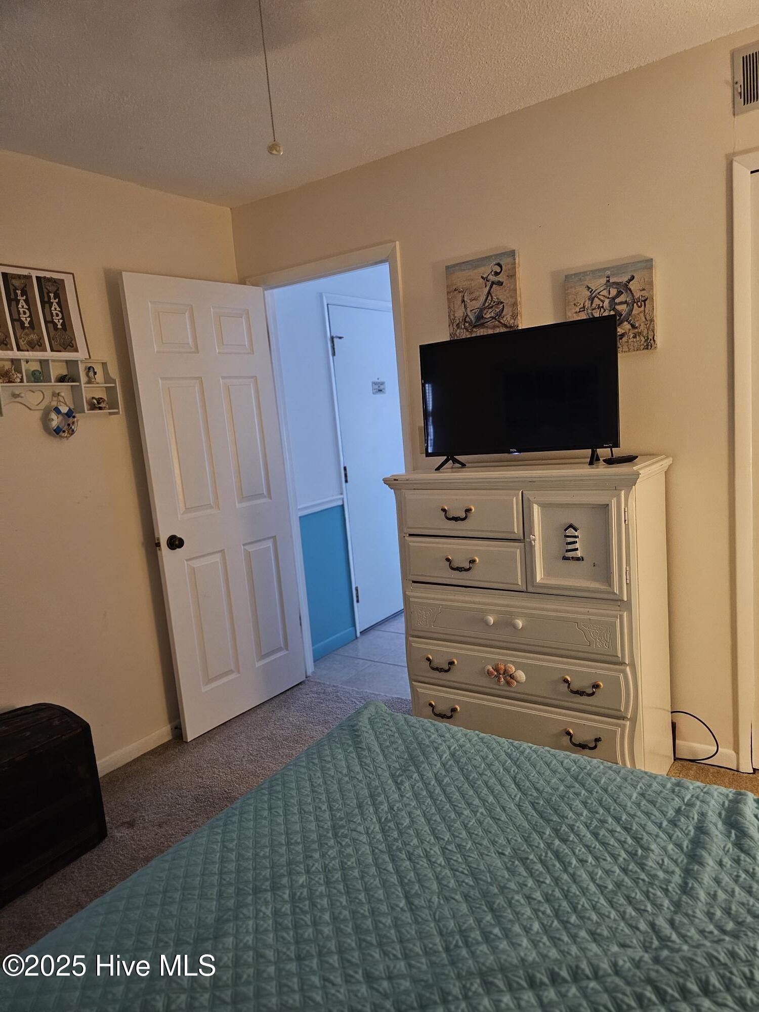 100537218 | Photo 26