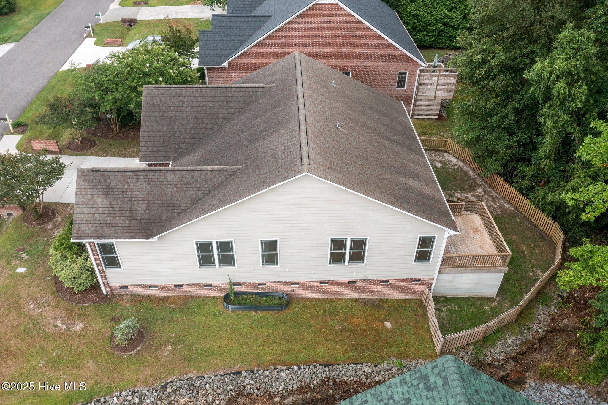 100559158 | Photo 43