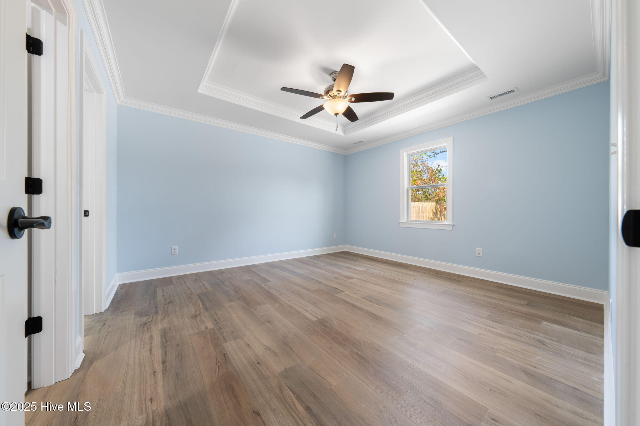 100525328 | Photo 12