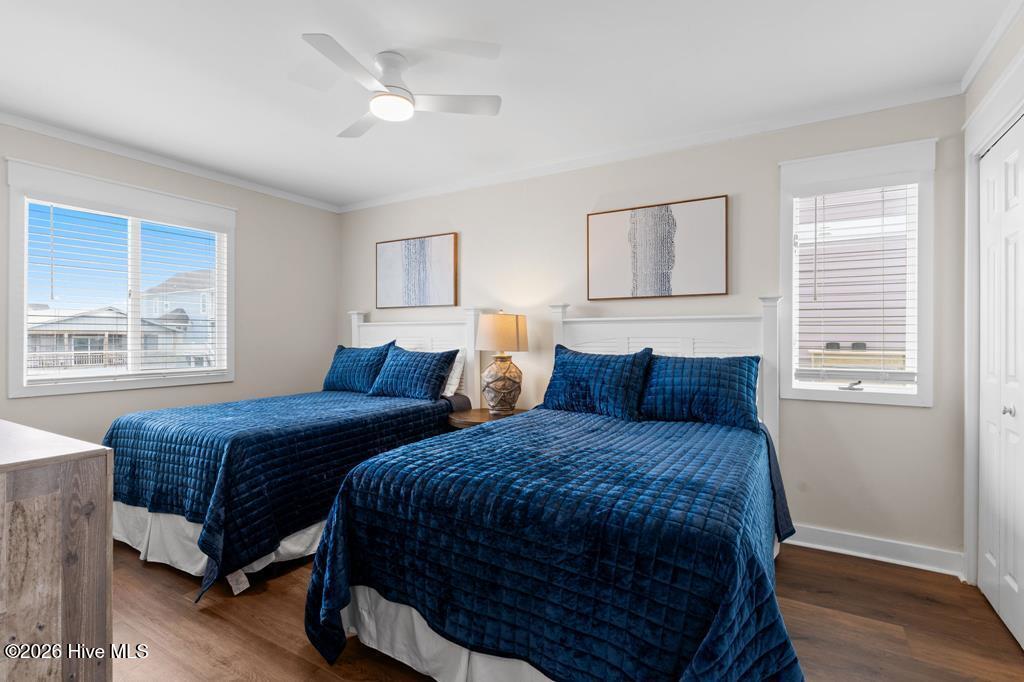 100556593 | Photo 45