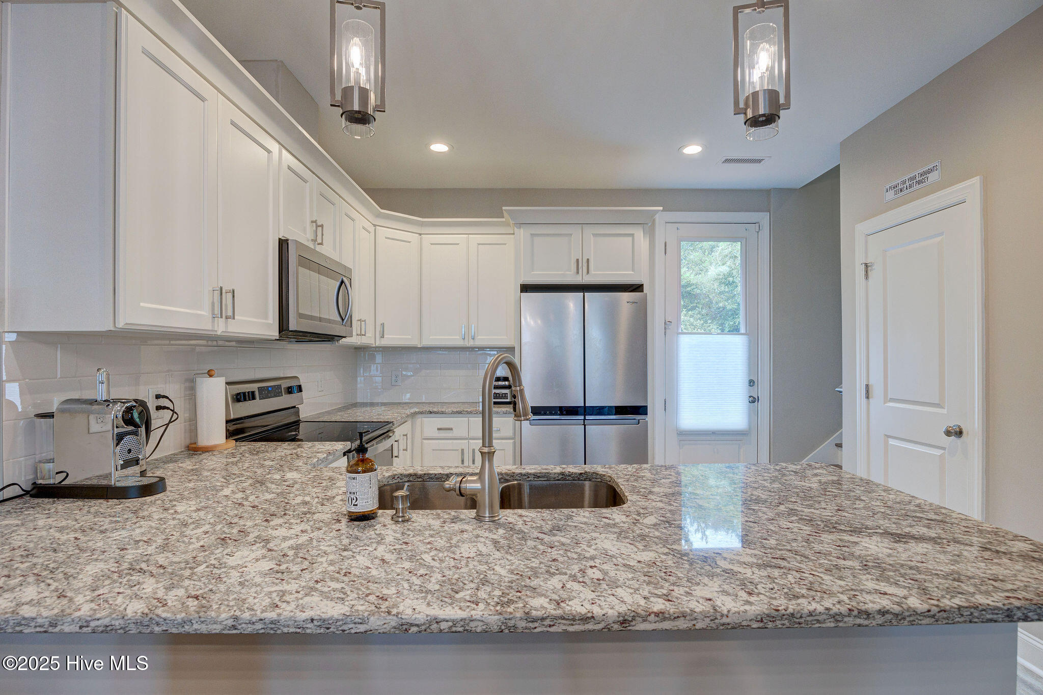 1907 Seacottage Way, Wilmington, NC 28403 – photo 14: 1907SeacottageWay(21)