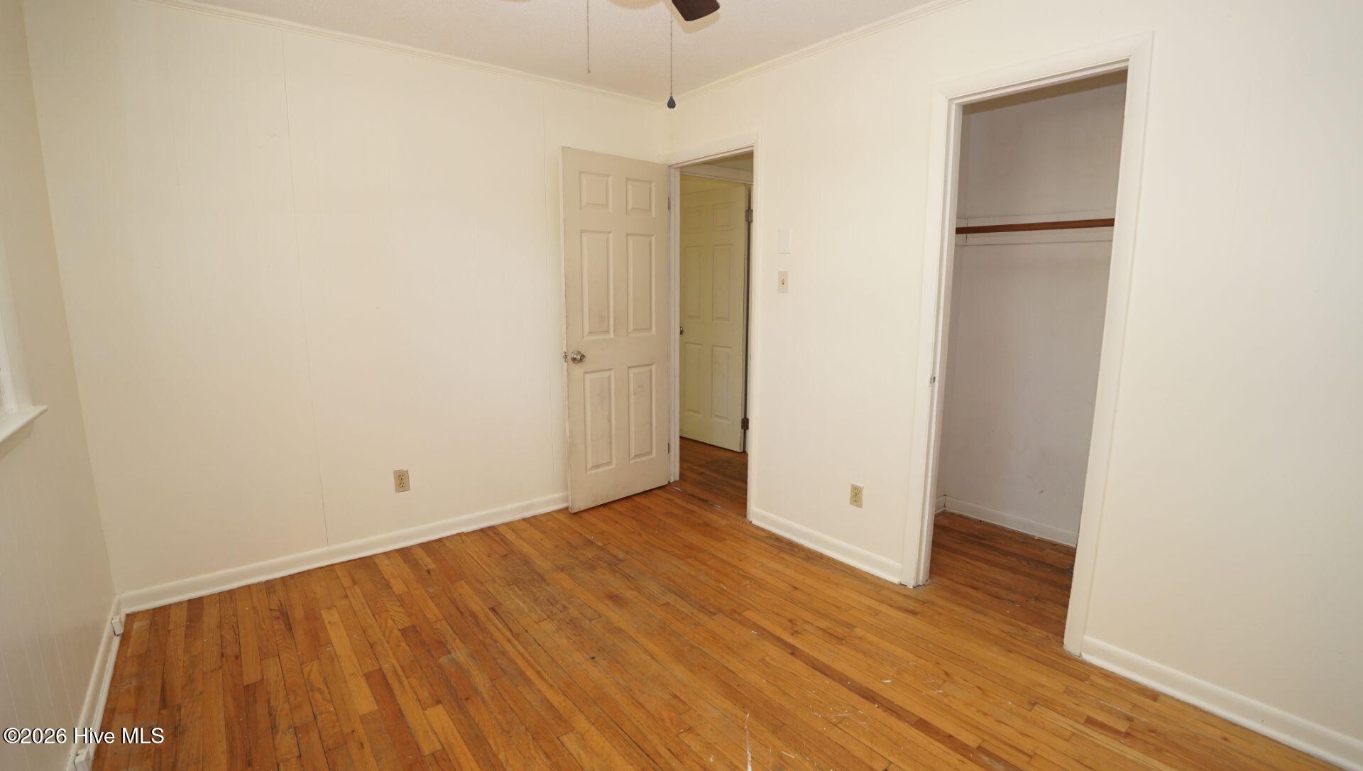 100566833 | Photo 17