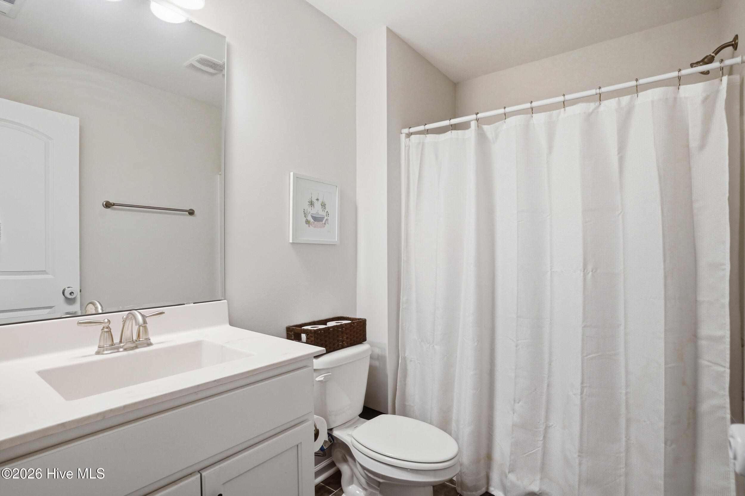 100567183 | Photo 28