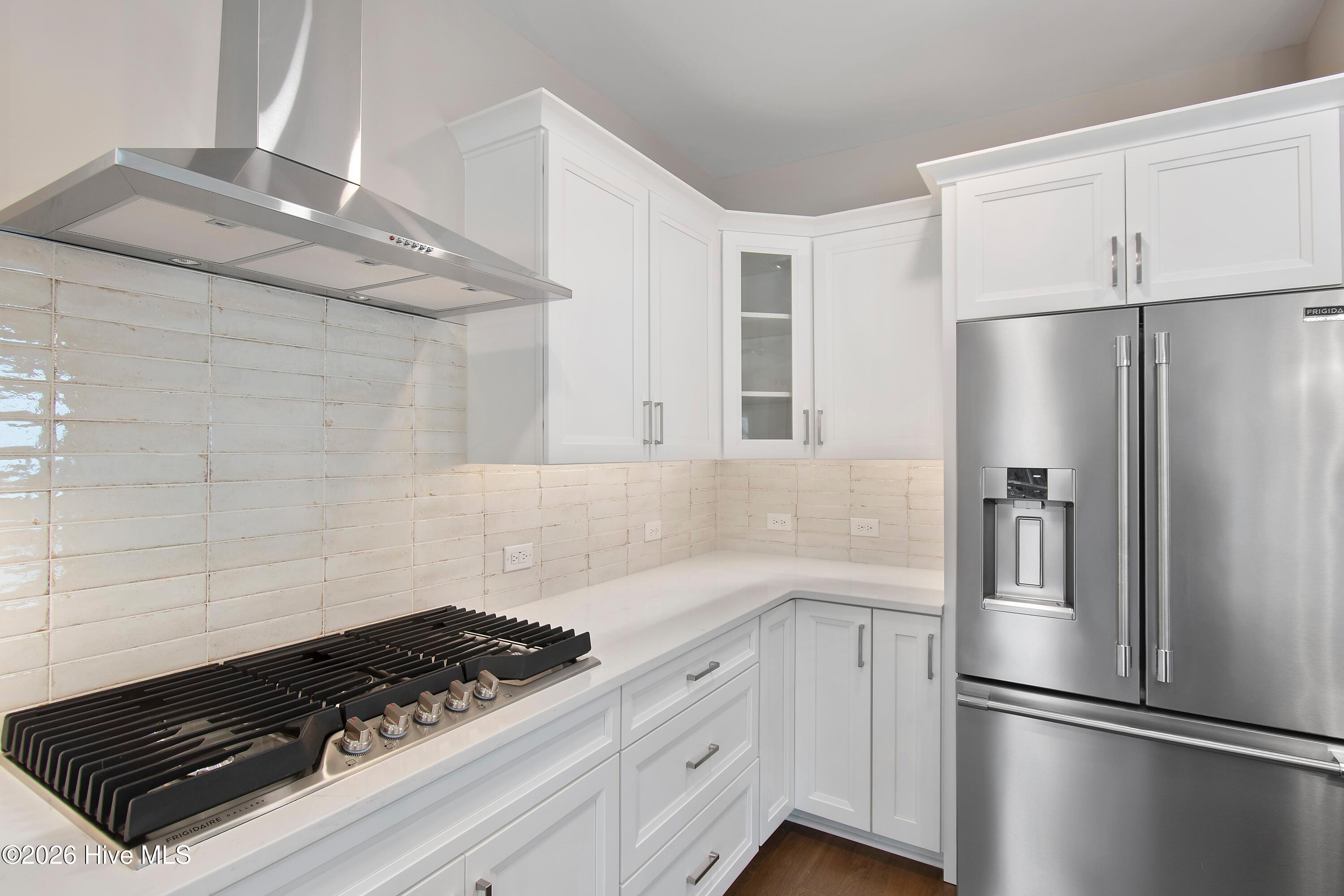 100533287 | Photo 15